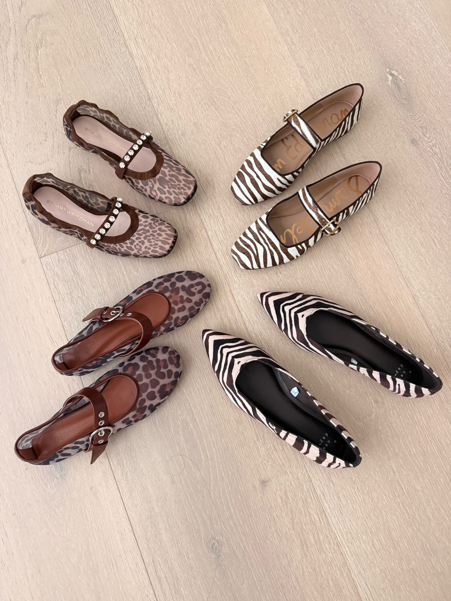 I did my true size in each of these! You could consider going down half a size in the target pair!

#LTKSaleAlert #LTKootd