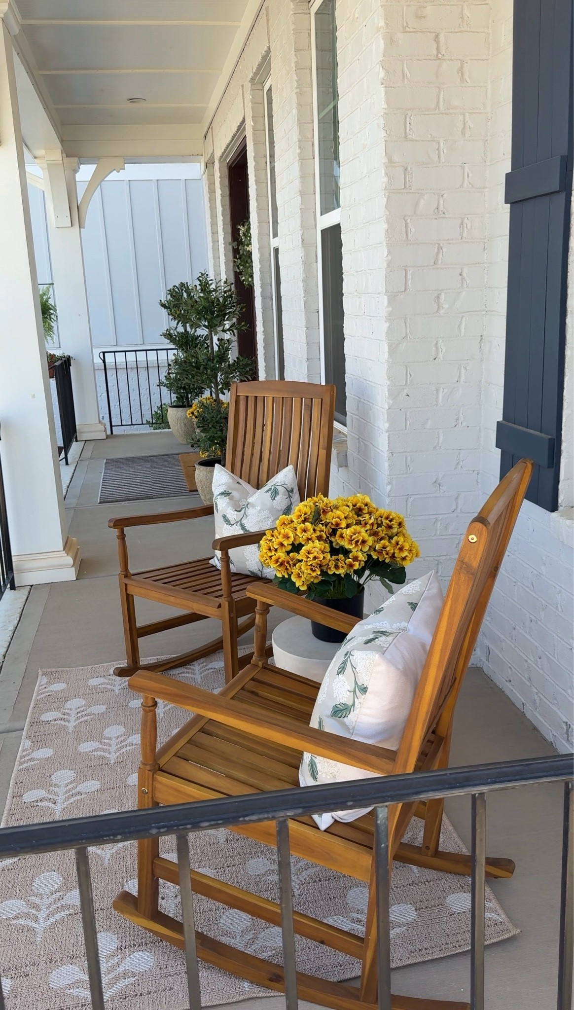 #Ad The Wayfair Outdoor Sale is here! ☀️ If you’re looking to refresh your patio, porch, deck, pool area, or backyard for summer, I’ve rounded up all of my favorite outdoor furniture, patio decor, outdoor rugs, lighting, planters, and entertaining essentials in one place. Shop my curated picks and create a beautiful outdoor space for less while the sale lasts!

@wayfair #WishYouWereHere #Outdoor #Wayfair #WayfairPartner