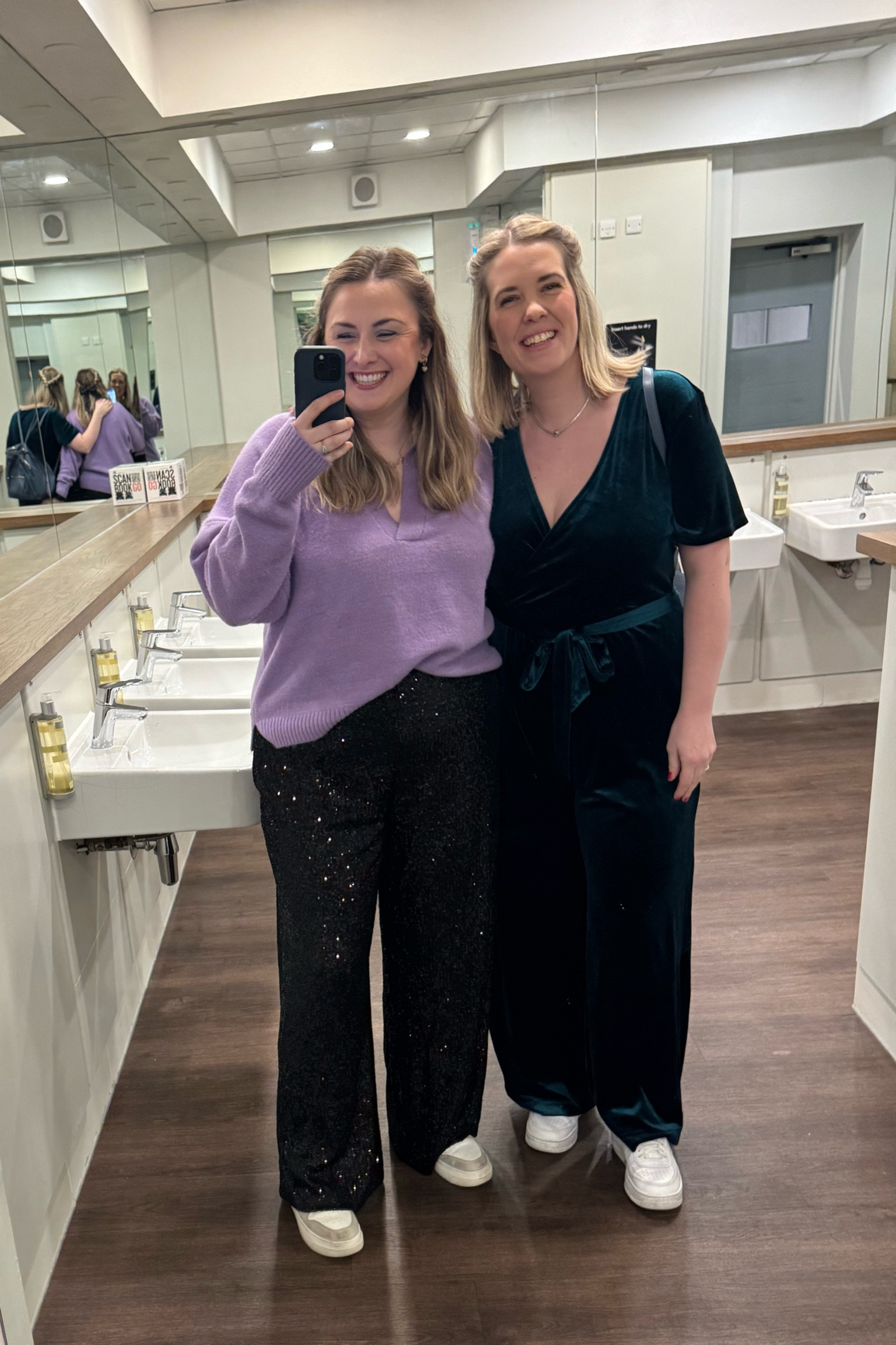 It’s sparkly season! 