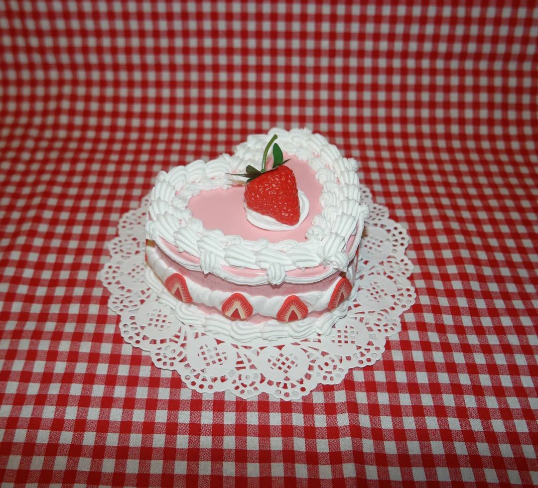 Vintage-style Pink and White Heart-shaped Strawberry Fake Cake - Etsy | Etsy (US)