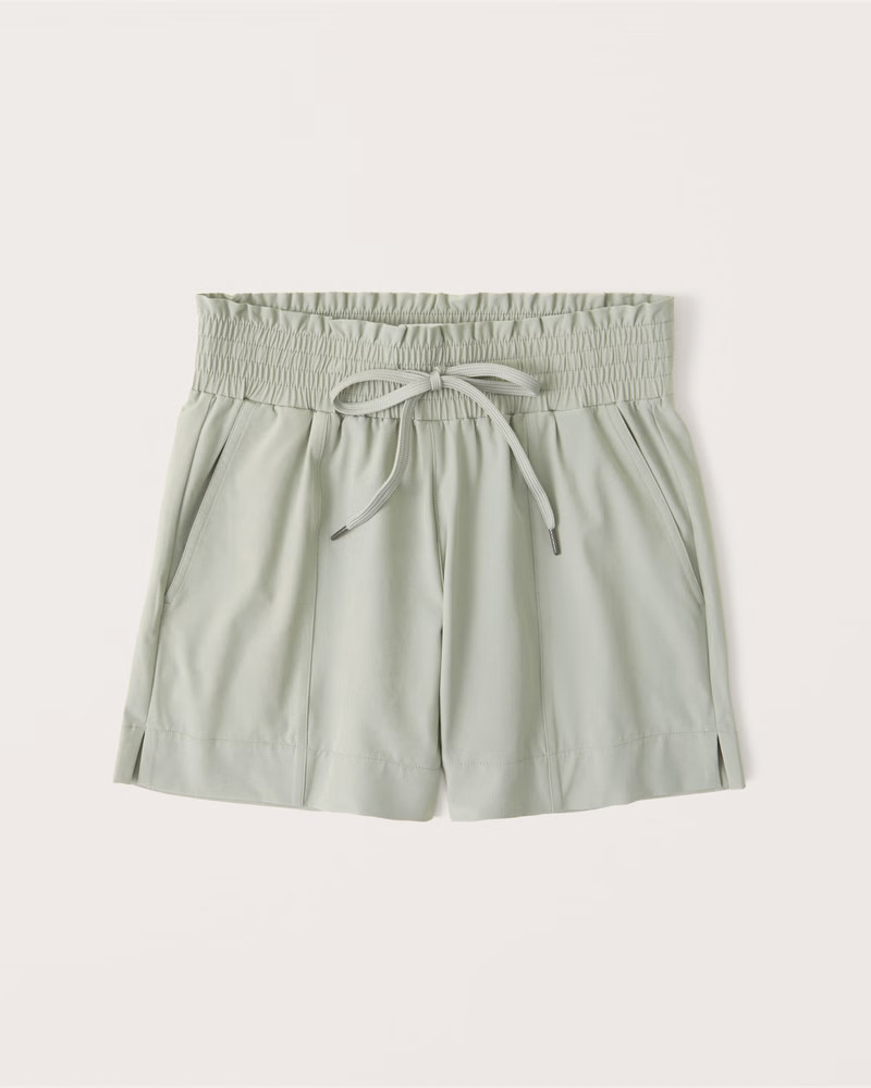 Traveler Shorts | Abercrombie & Fitch (US)