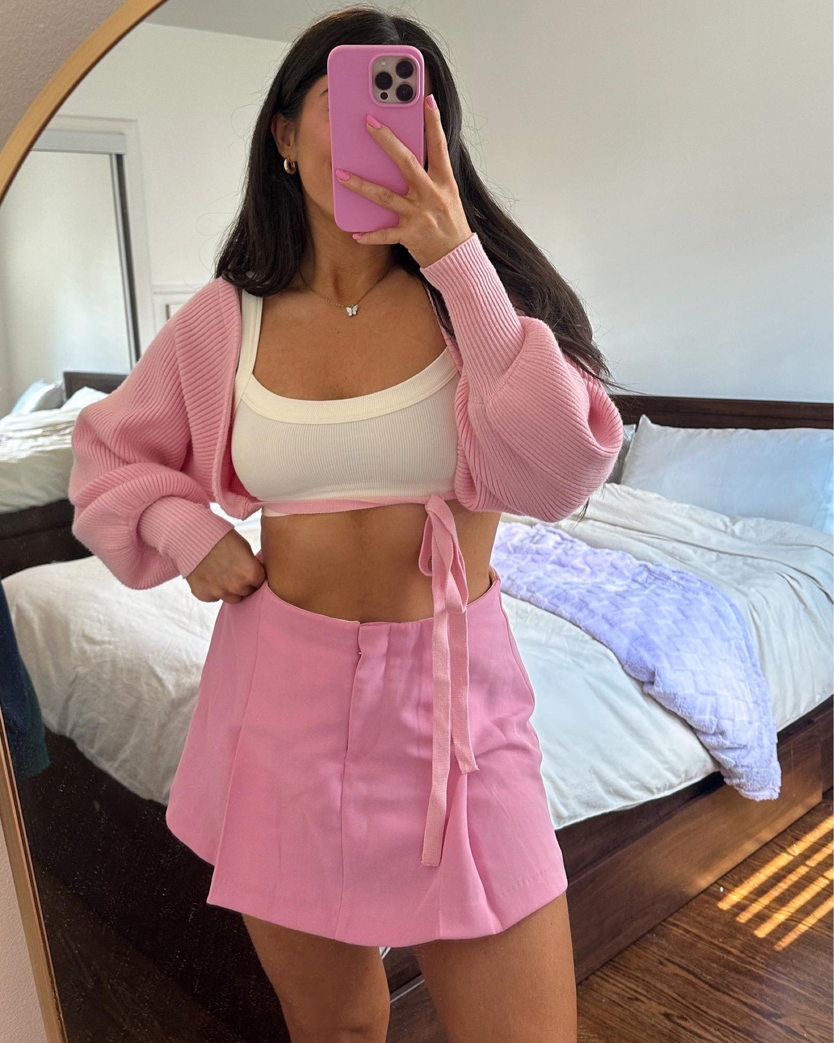  💓💓 top & bralette linked, skort is Zara!

Barbie outfit, Barbiecore, Barbie aesthetic, all pink outfit, pink bolero, white brallette, pink skirt, urban outfitters outfit, Zara skort, Jean skort, ballet barbie, ballet shrug, pink shrug, pink skirt 

#LTKstyletip