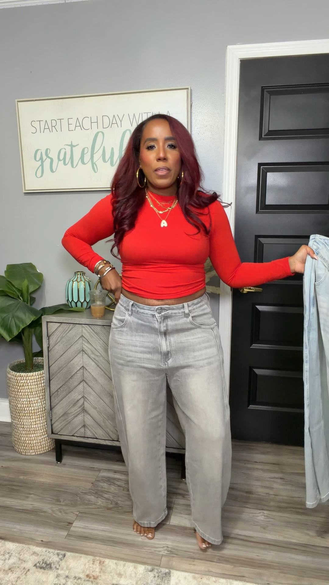 Amazon basics but make it cute + functional 👏🏽 these built-in bra tanks from @lehoba_official are THAT girl… supportive, smoothing, and no extra layers needed 🙌🏽

You can wear them 4 ways:
• built-in bra (everyday easy)
• shapewear feel (snatched & smooth)
• camisole (layer it up)
• strapless (summer ready ☀️)

✨ Use code BRA10TOP for 10% off

Paired with these barrel jeans from @sgivl.official 😍 the fit is so flattering — relaxed but still gives shape in all the right places

They’re $37.99 BUT with code CROP10PANTS they drop to under $35 👏🏽 say less!!

Perfect for errands, casual days, travel fits, or dressing up with heels 💅🏽

SIZING REFERENCE/stats- 5’5”, 165 lbs, size 10

#amazonfinds #amazonfashion #barreljeans #everydayoutfits #casualstyle #affordablefashion #over40style #momstyle #ootdideas #amazonstyle #springoutfits #summeroutfits

#LTKootd #LTKOver40 #LTKMidsize