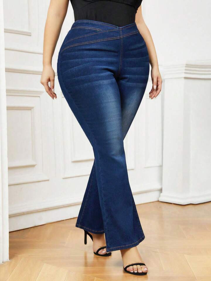 SHEIN LUNE Plus Size Washed Bell Bottom Jeans | SHEIN