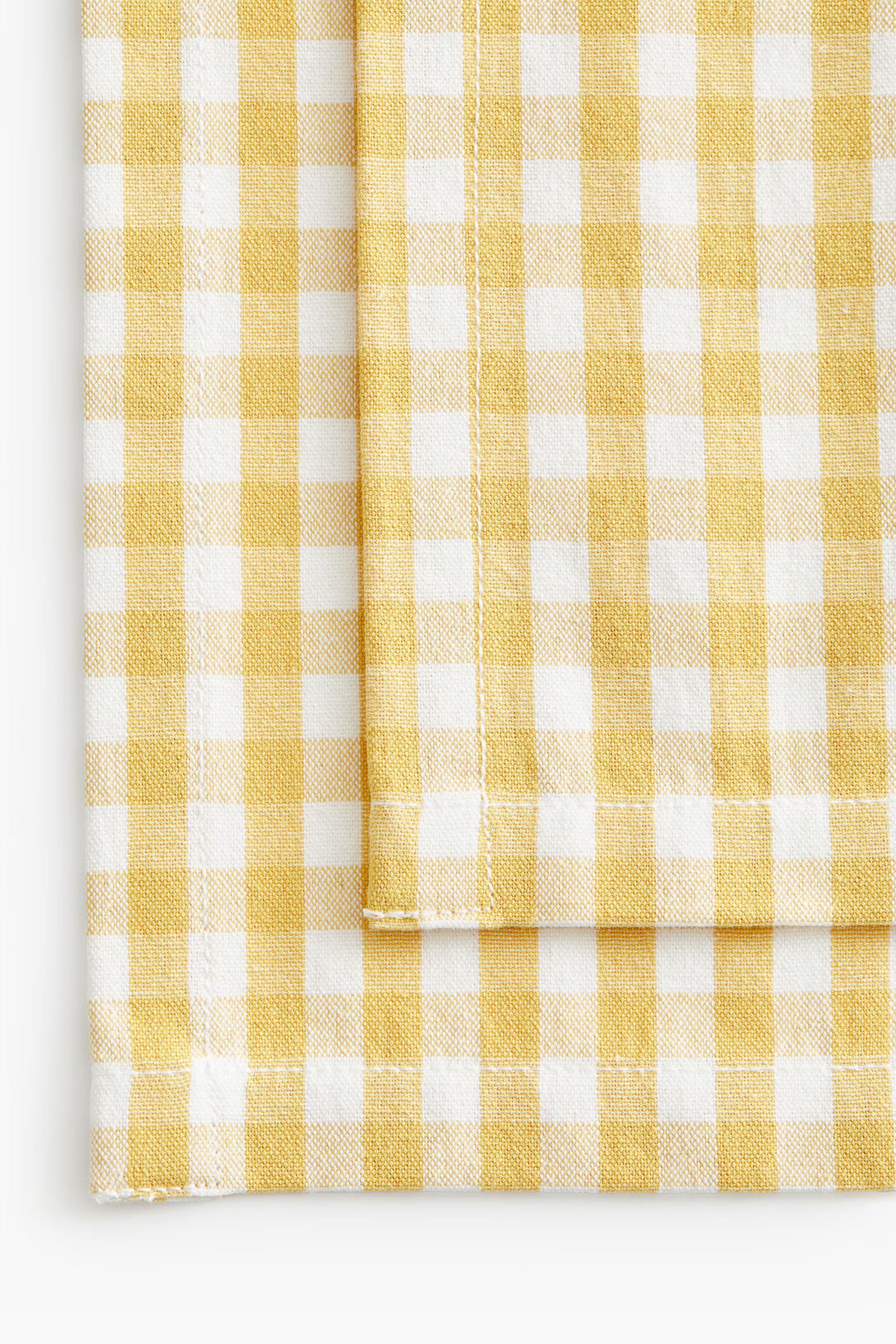 2-pack gingham-checked place mats | H&M (UK, MY, IN, SG, PH, TW, HK)
