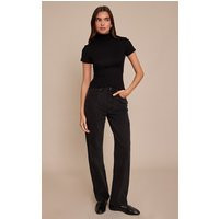 PrettyLittleThing Black High Waist Straight Leg Jeans | PrettyLittleThing UK