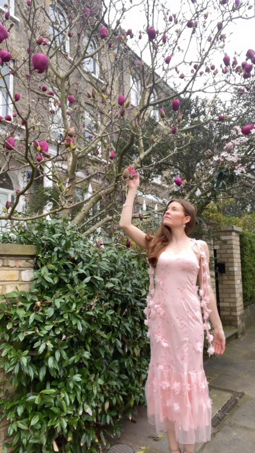 Spring makeup / outfit inspiration.


#LTKspring #LTKbeauty #LTKstyletip