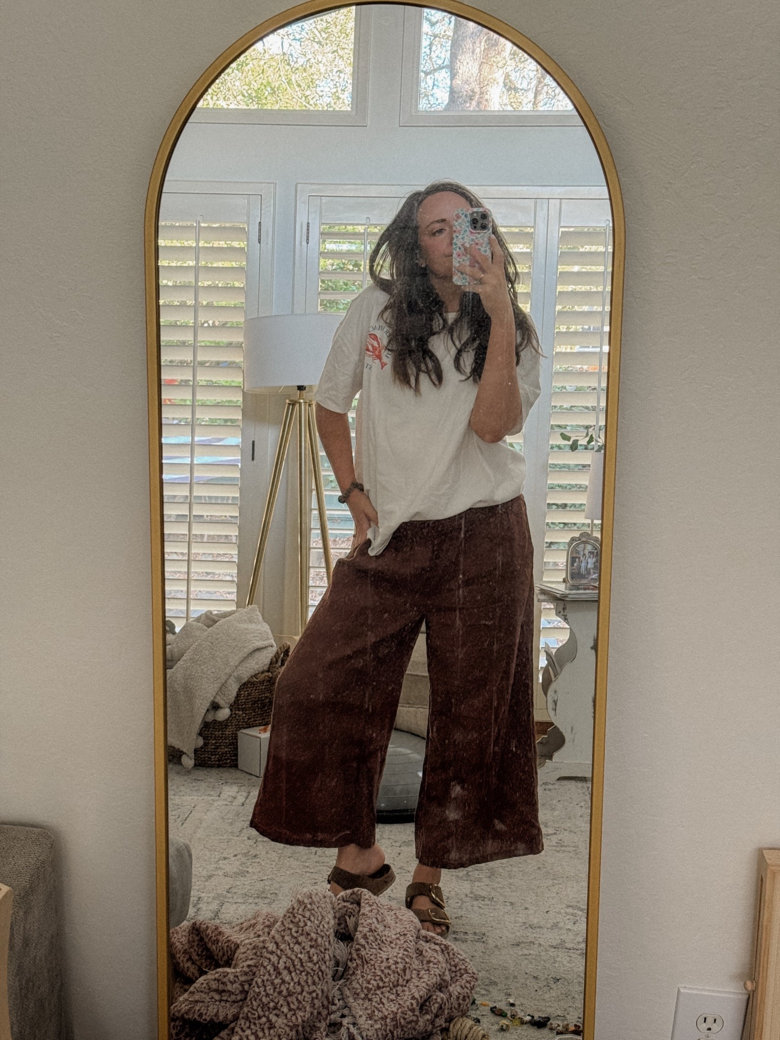 A moment for these pants. They are everything. You may remember I wore the pink ones before- loved them so much I had to try the brown too. Just gimme every color, they are SO COMFY. ☁️ 

#LTKFindsUnder50 #LTKSaleAlert #LTKFindsUnder100