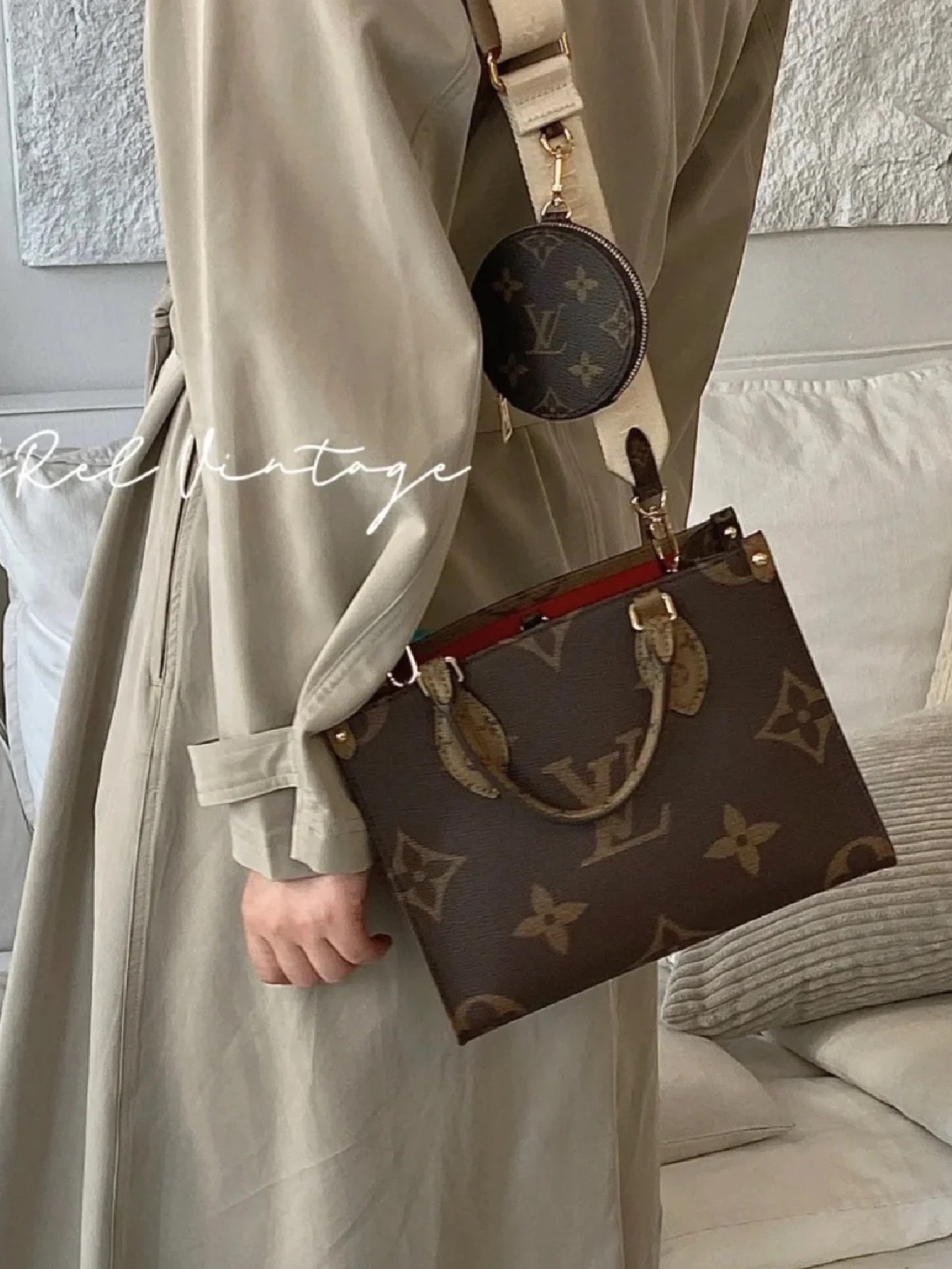 Louis Vuitton Onthego Handbag Tote Bag Shoulder Bag #fashion

Finds｜DHgate Bag｜DHgate Tote Bag | DHgate Handbags | DHgate Purses｜Luxury wallets

#LTKFind #LTKBacktoSchool

#LTKitbag #LTKbeauty #LTKGiftGuide
