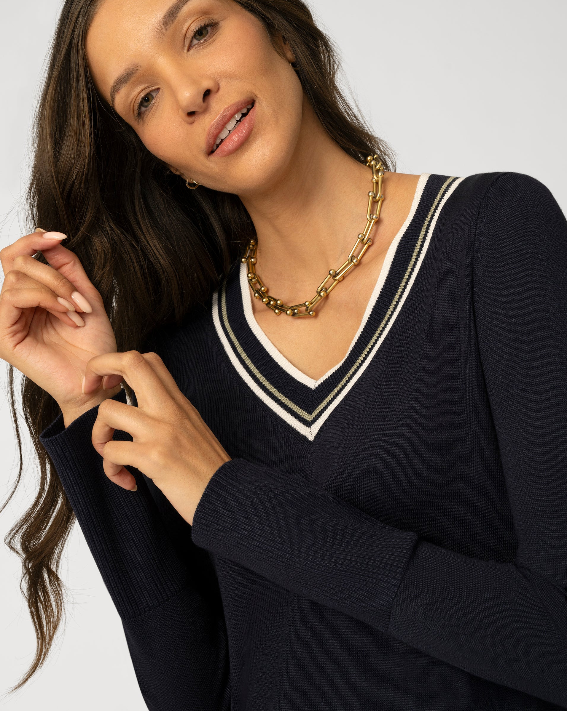 Women's Varsity Trim V-Neck Sweater in Navy Blazer | Cable & Gauge | Cable & Gauge