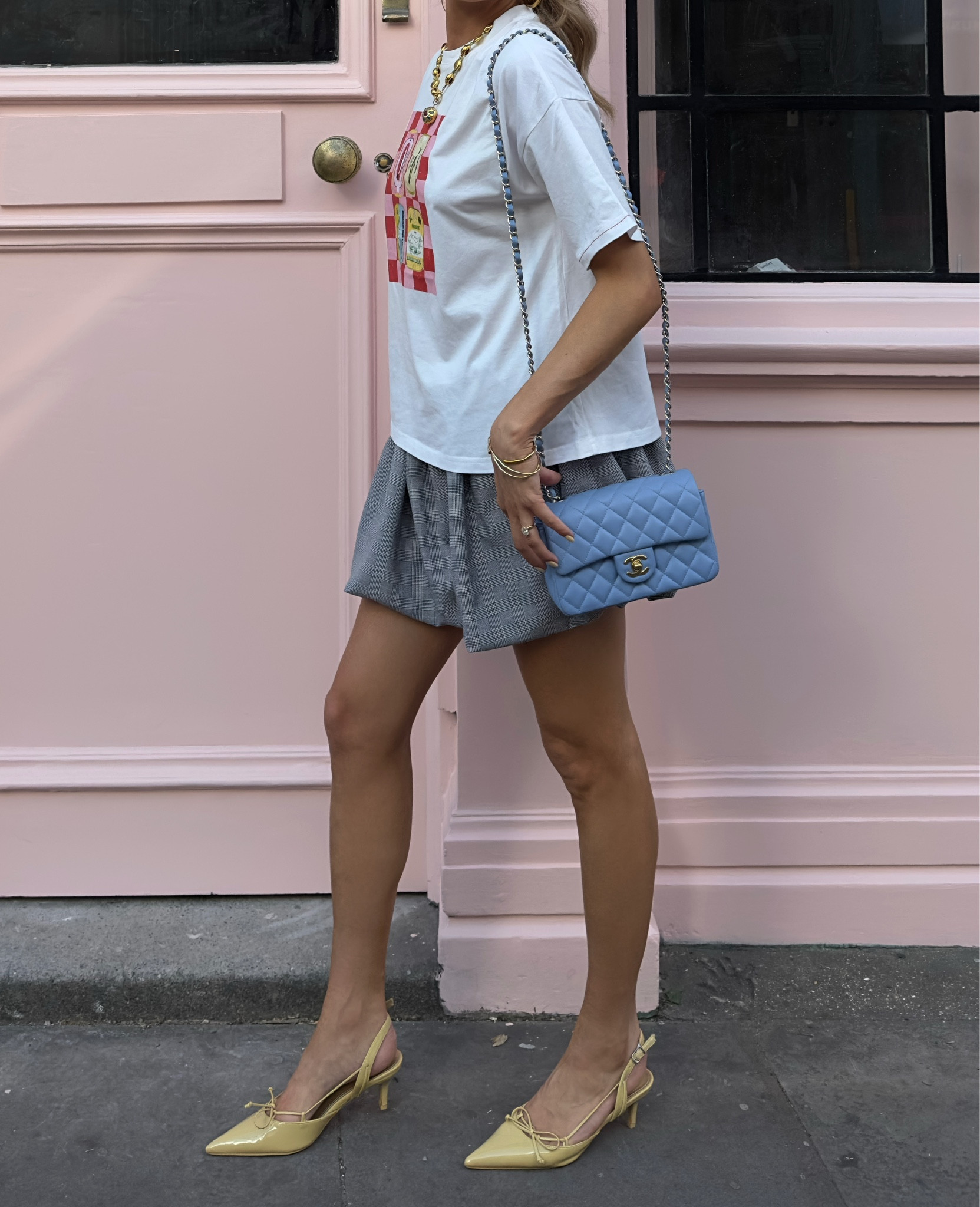 bubble skirt, a graphic tee and heels combo is elite 🫶🏽🫶🏽🫶🏽 linked some other graphic tees i’d pair with this look too 