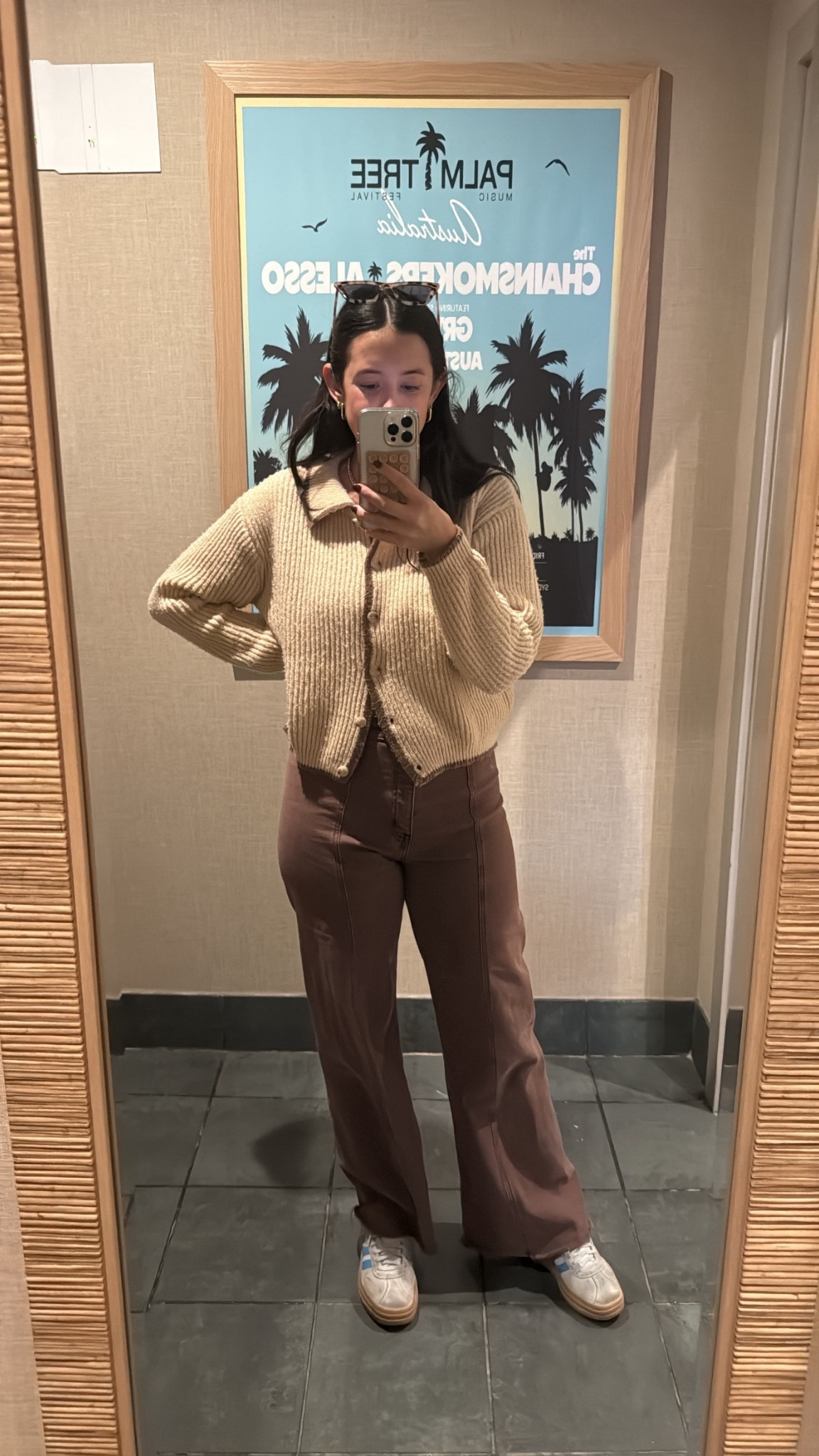 Sweater weather is here!!! And these jeans fit like BUTTER!! 