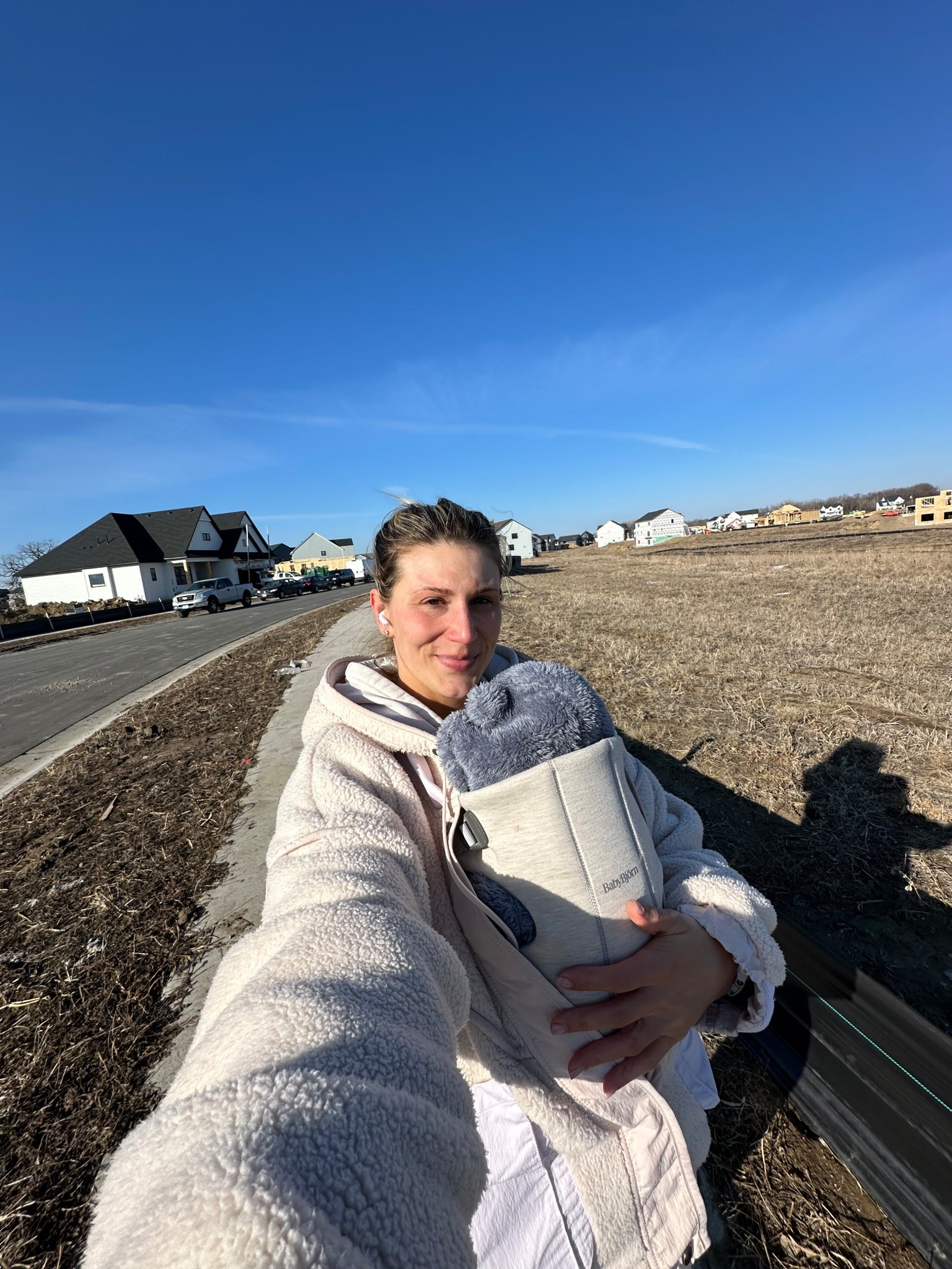 Baby carrier we use daily!! 12/10 recommend 