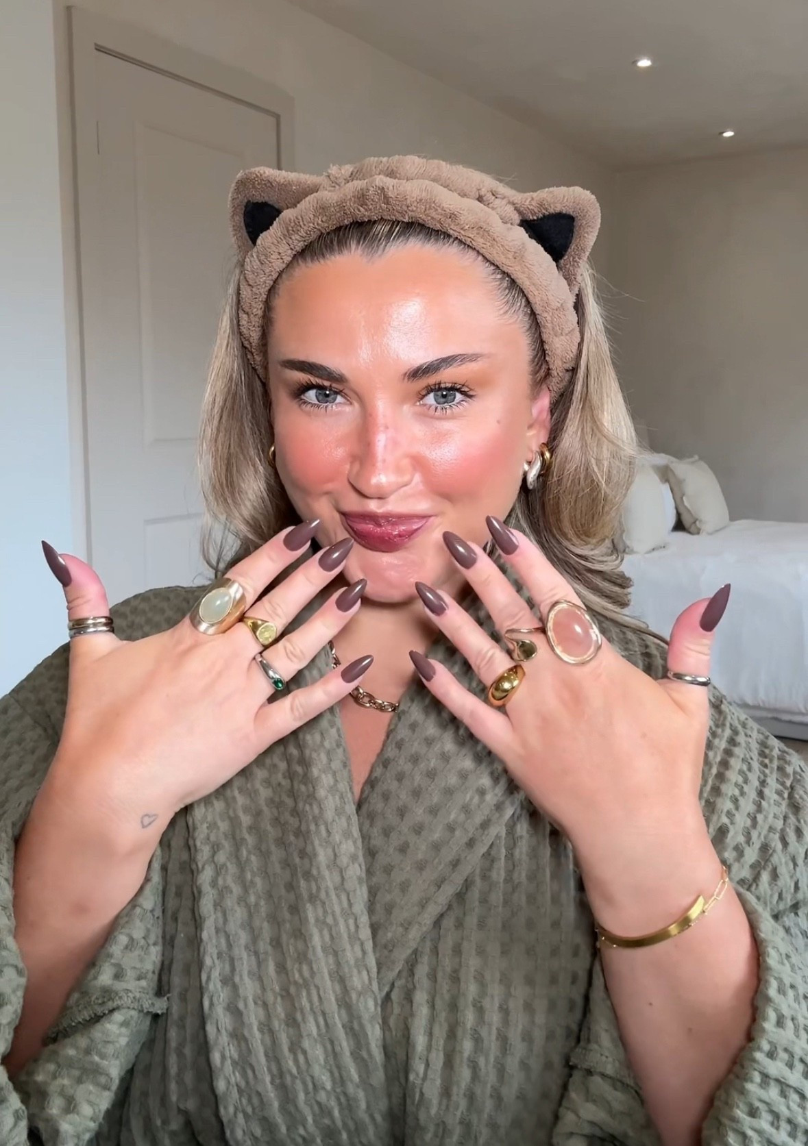 I do my own nails for £5.99 a month!🤎🤎 tutorial and tips now posted on my TikTok of how I get them to last me at least 2 weeks. Linked here what i use xxx 

#LTKbeauty #LTKautumn