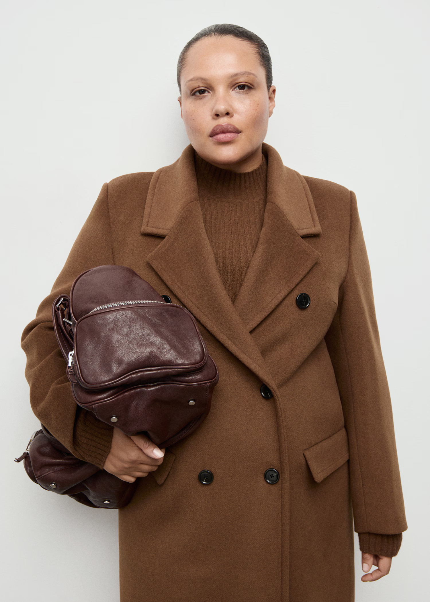 Zweireihiger Mantel aus Woll-Mix | Mango EU