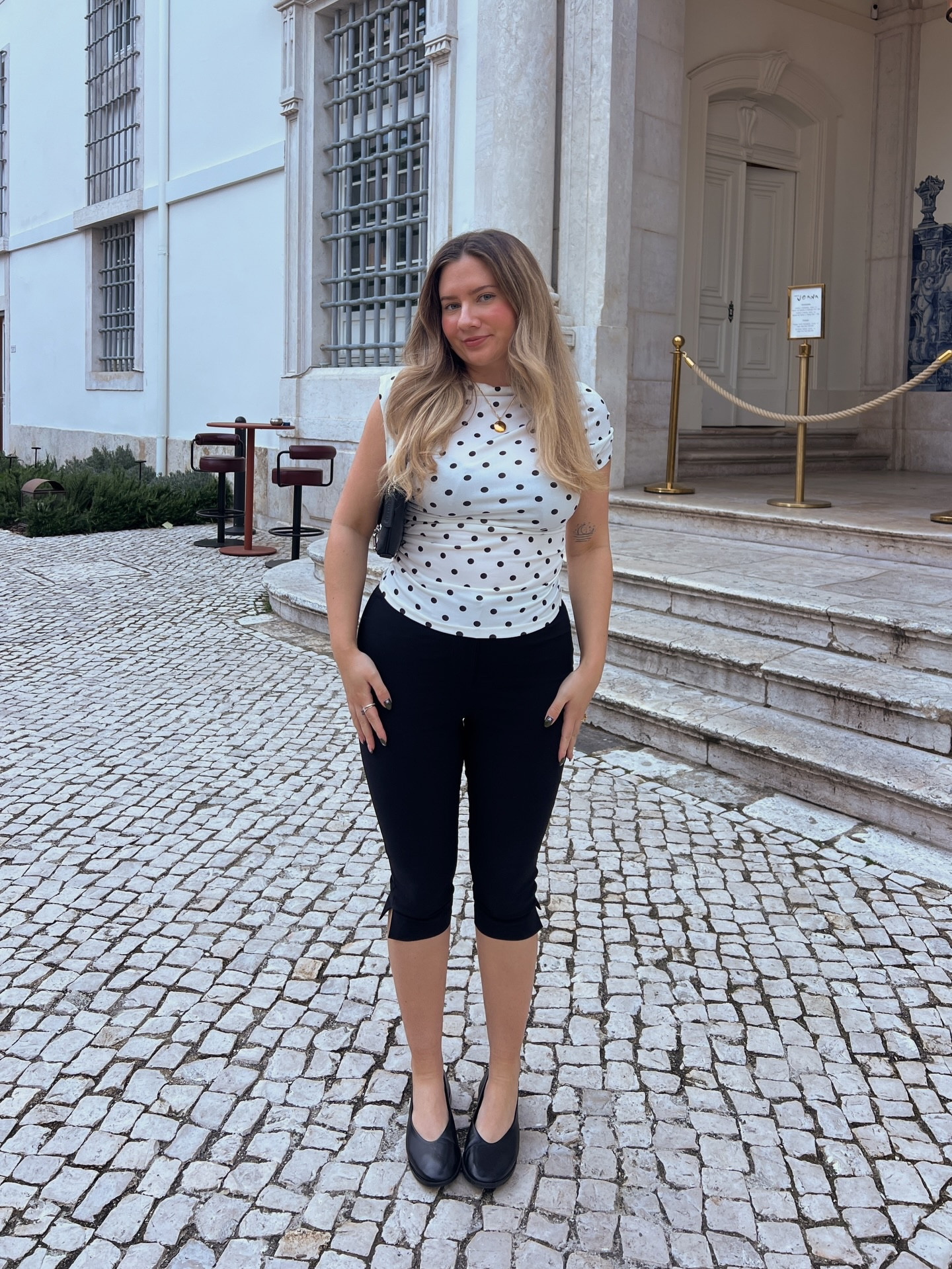 date nights in lisbon 🍸✨🌟

and yes i love capris 🕺🏼