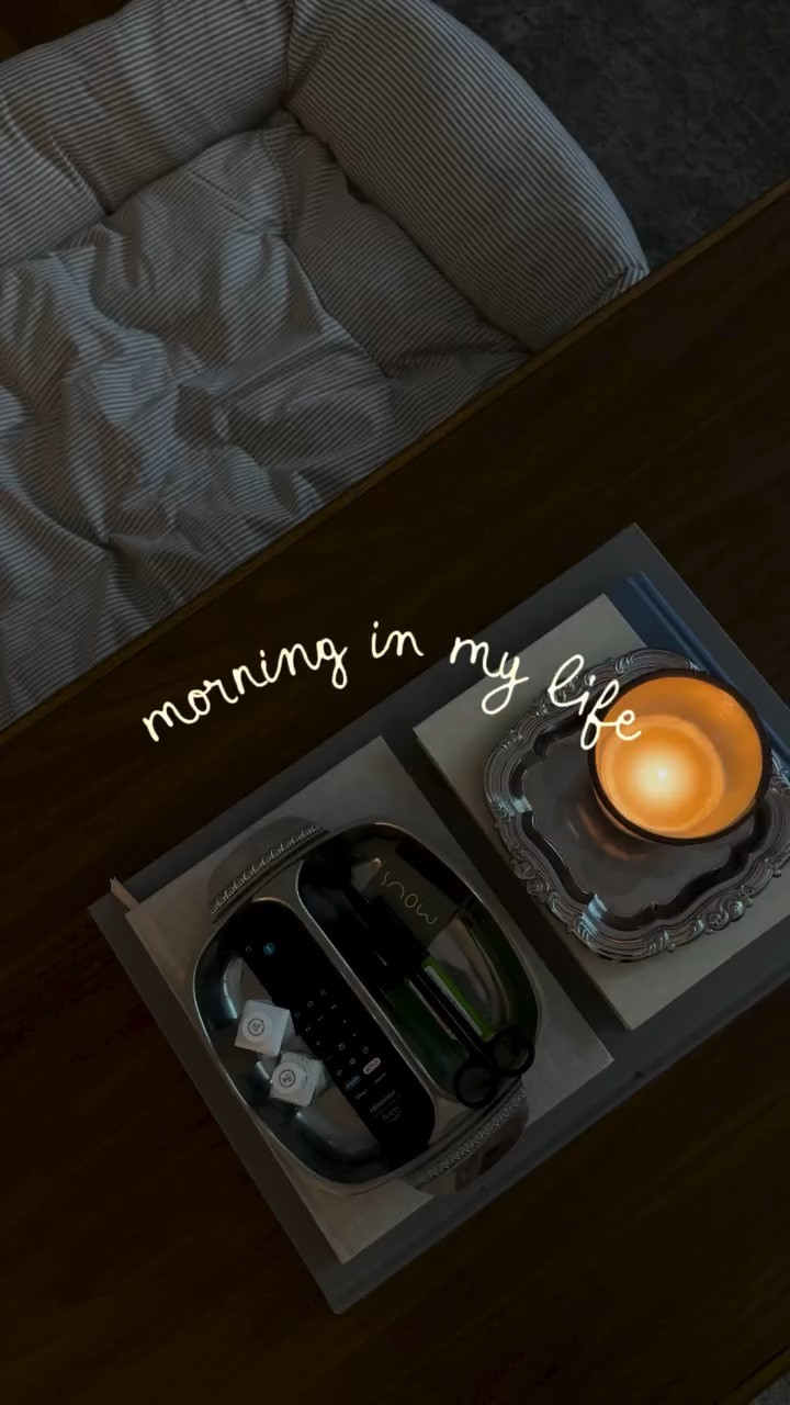 midweek morning in my life !!! cozy morning at my house while working from home👩‍💻👩‍💻

#cozyhome #vlog #wfhjobs @merit @saiebeauty @dailydrills @crz_yoga @thefoggydog @celsiusofficial @shopmy @shop.ltk @ltk.creators @onequince @anthropologie
