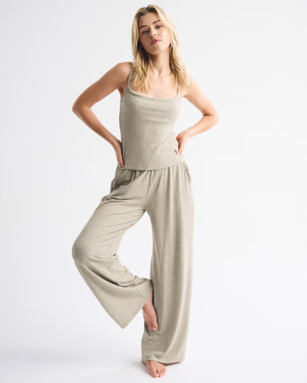 Cozy Lounge 90s Cami | Abercrombie & Fitch (US)