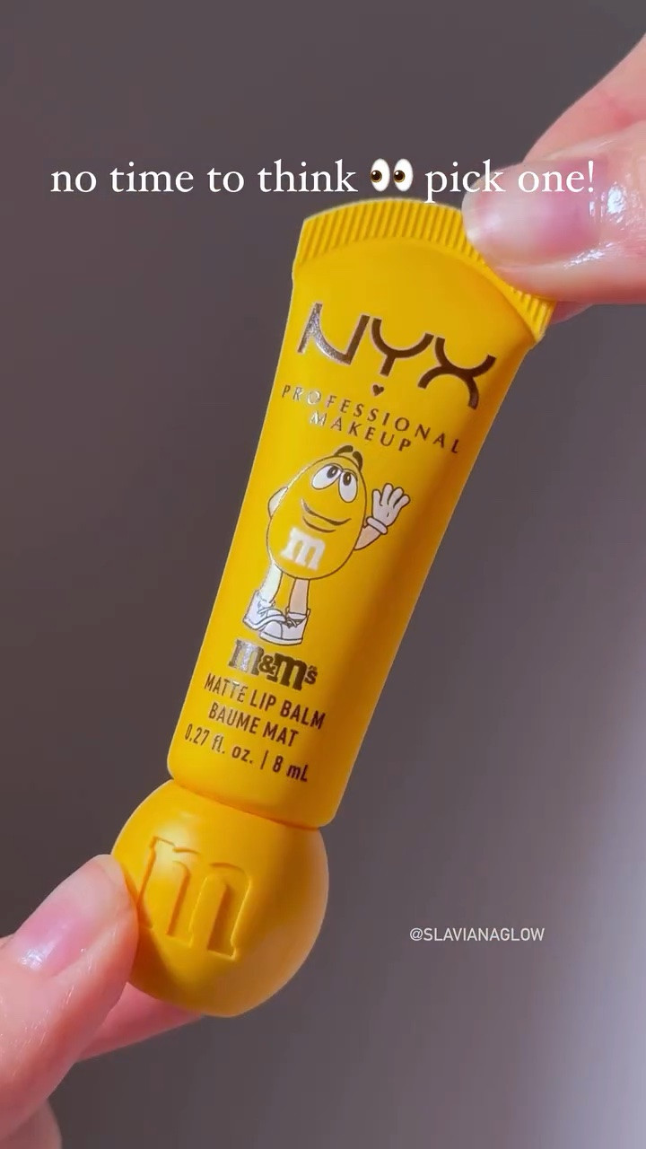 did you guess correctly? 👀✨

@nyxcosmetics_uk x @mmsuk smushy surprize matte lip balm in yellow

🏷️ nyx x m&m’s smushy surprize matte lip balm yellow, yellow lip balm, playful makeup finds, soft matte lips, fun beauty products.

#nyxcosmetics #makeup #lipbalm #yellowaesthetic #mattelipbalm