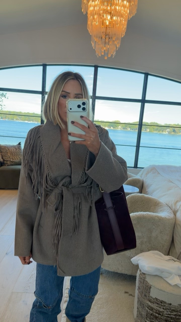 Found this amazing cardigan on sale! Size down.. runs oversized ❤️