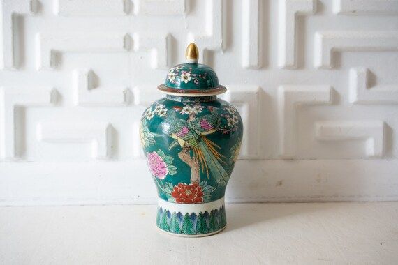 Chinoiserie Ginger Jar Goldimari Vintage Hand-painted Jade - Etsy | Etsy (US)
