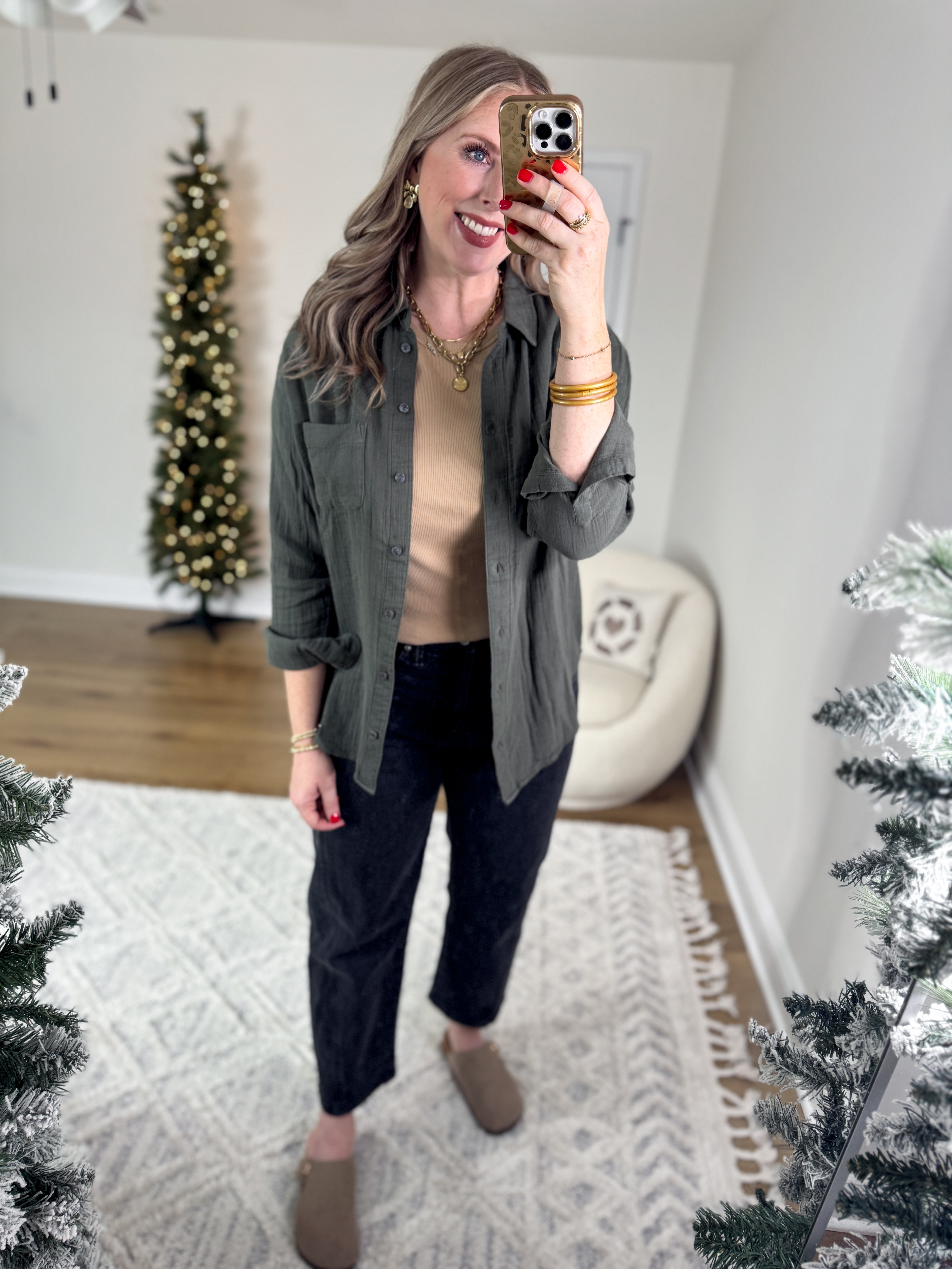 Weekend Walmart Wins try-on!
Gauze button down- medium 
Ribbed tshirt- medium 
Black jeans 

#LTKWorkwear #LTKSeasonal #LTKFindsUnder50