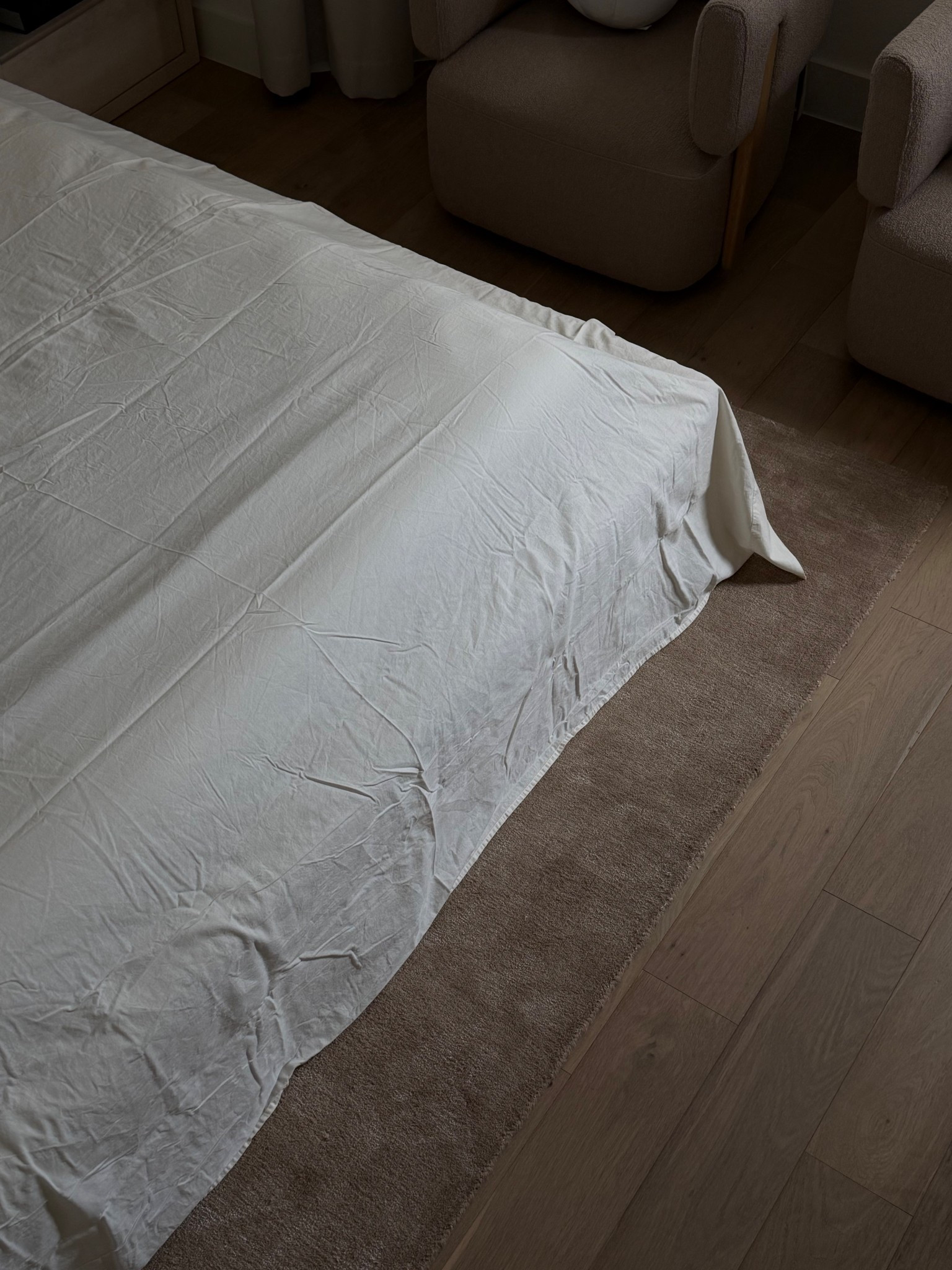 Moody neutral bedroom aesthetic - Amazon home finds - rugs USA 

#LTKHome #LTKdayinmylife #LTKSaleAlert