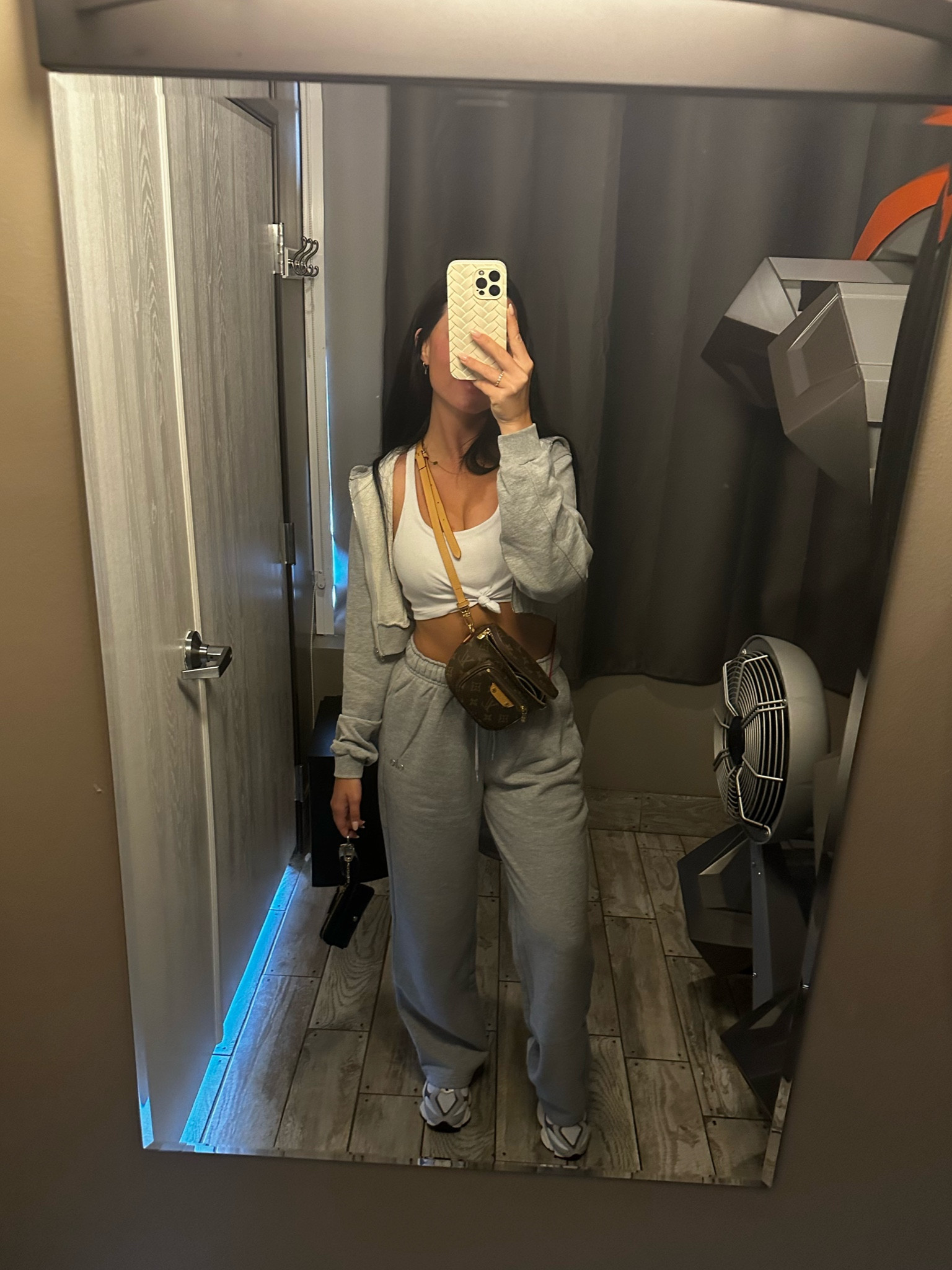 Road trip outfit 🚙


I’m wearing a size small bra & jacket, size xs pants 

#LTKActive #LTKStyleTip #LTKShoeCrush