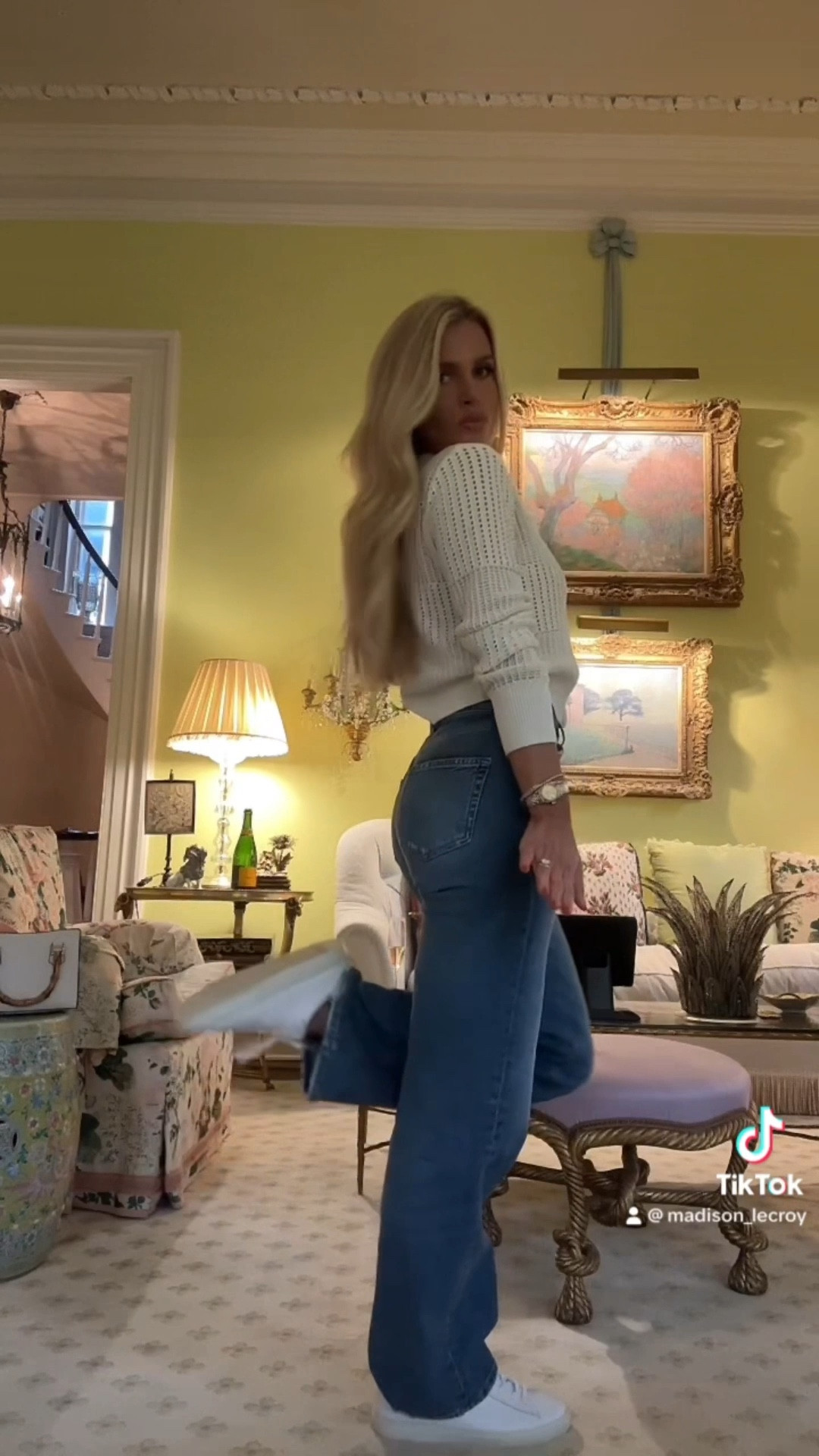 Obsessed with these jeans — they come in multiple washes and are super comfy and flattering. 🤍 I styled them with this knit cardigan from Frame (no longer available), but I’ve linked some similar options. Also sharing my go-to lip combo!

#LTKShoeCrush #LTKBeauty #LTKStyleTip