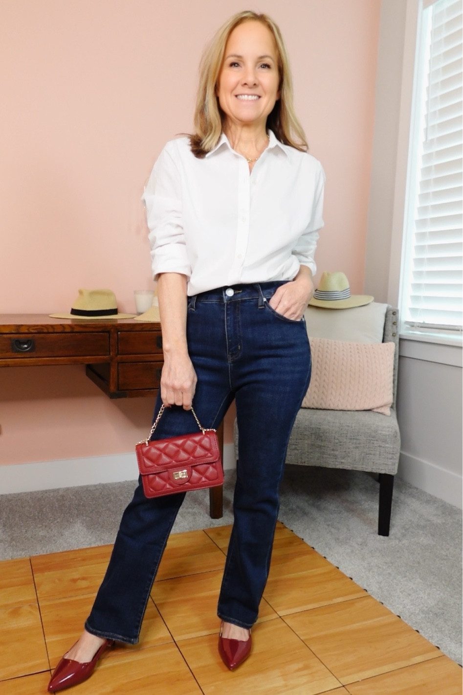 Fall Outfit Ideas

Untuckit wrinkle-free blouse (Size 6)
Quince kick flare jeans (26 inseam)
Amazon sling back heels 
Amazon bag

#LTKStyleTip #LTKOver40