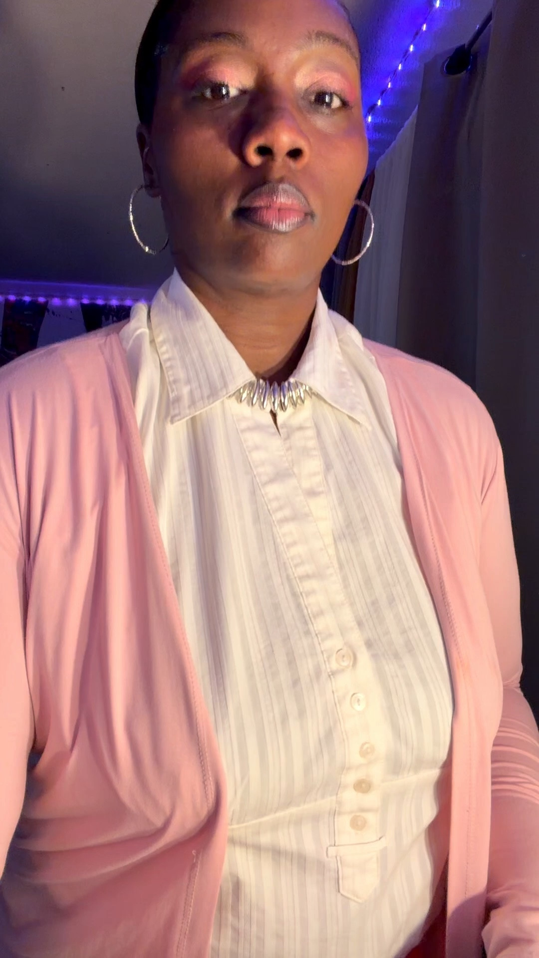 Dark pink denim + a soft duster = effortless chic

#LTKOver40 #LTKootd #LTKPlusSize