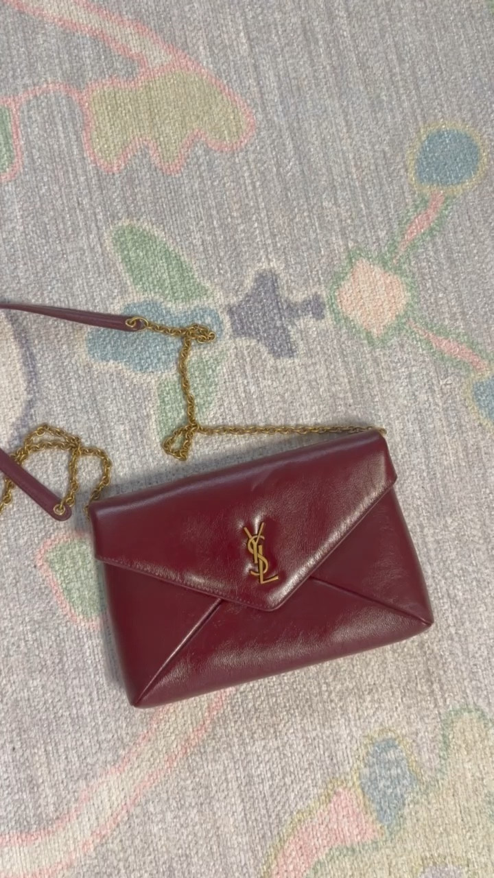 I love using @Vivrelle  to borrow designer handbags and accessories. The experience is perfect if I want to try out a bag before purchasing, or if I just want something different for a special event! Use code “LorenChandler” for your first month free🤍

#ad #vivrellepartner

#LTKootd #LTKgrwm #LTKmomlife