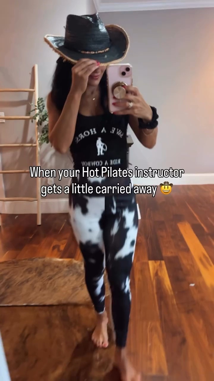 Nobody asked for country-themed Hot Pilates… but here we are. 🤠

#HotPilates #PilatesInstructor #FitnessHumor #CountryTheme #BostonCreator