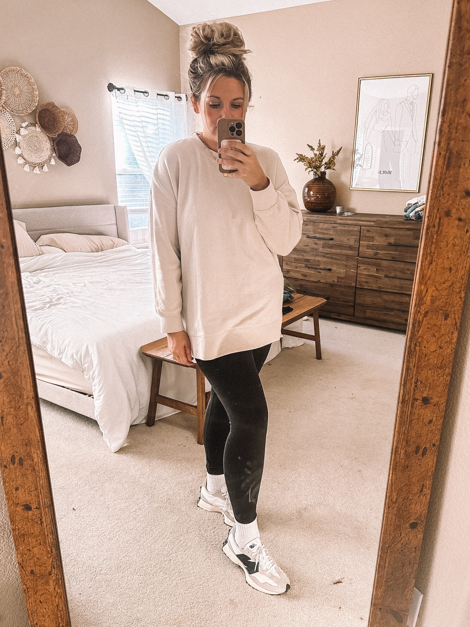 Winter outfit
Cozy outfit 
Comfy outfit 
Lounge wear
New balance 327

#LTKfindsunder50 #LTKsalealert #LTKstyletip