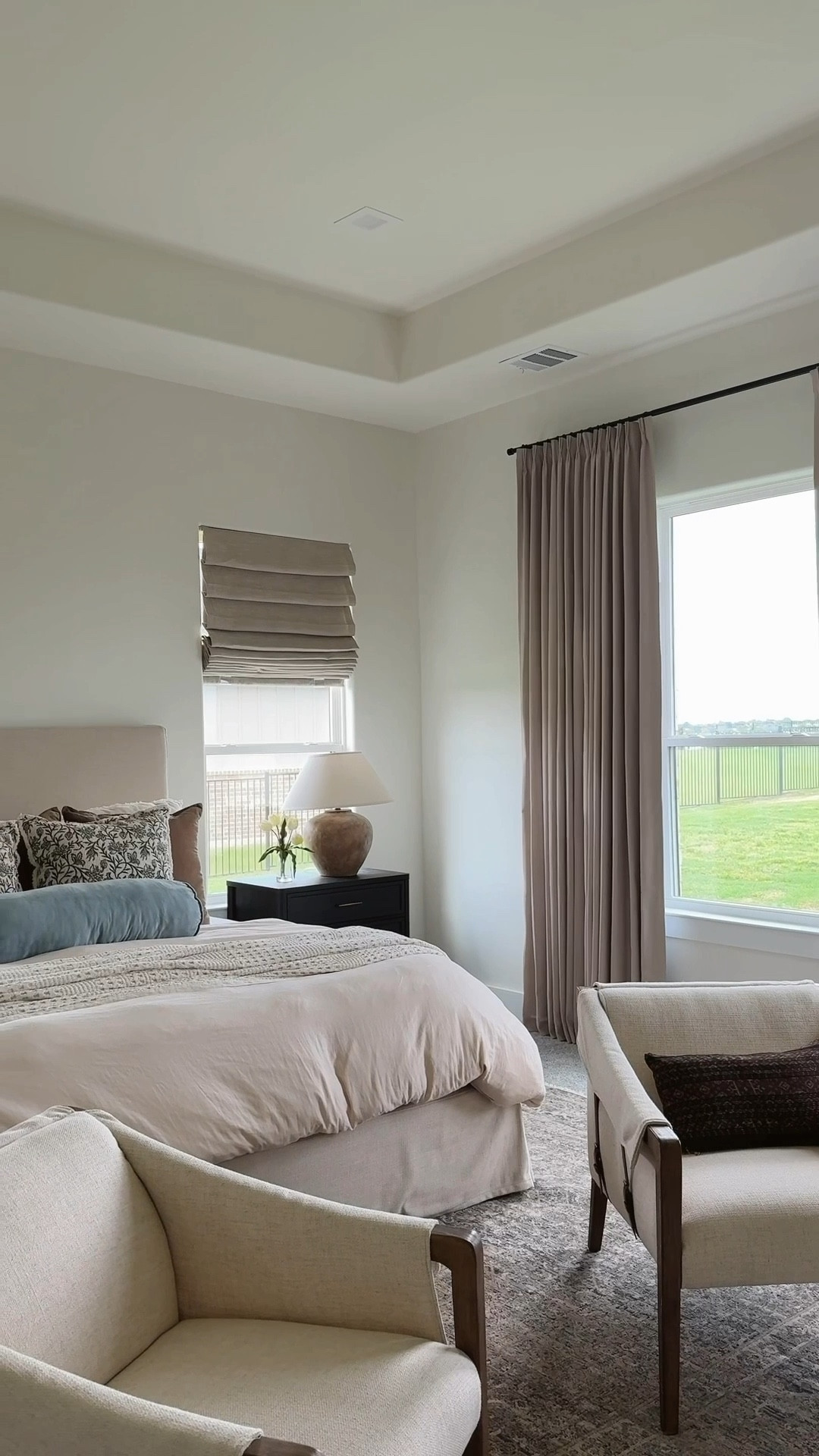 The BEST budget-friendly, pinch pleat, black out drapes from AMAZON!!! 

Curtain color: Burlywood Burch 
Shades: driftwood beige 

#LTKHome #LTKFindsUnder100 #LTKFindsUnder50