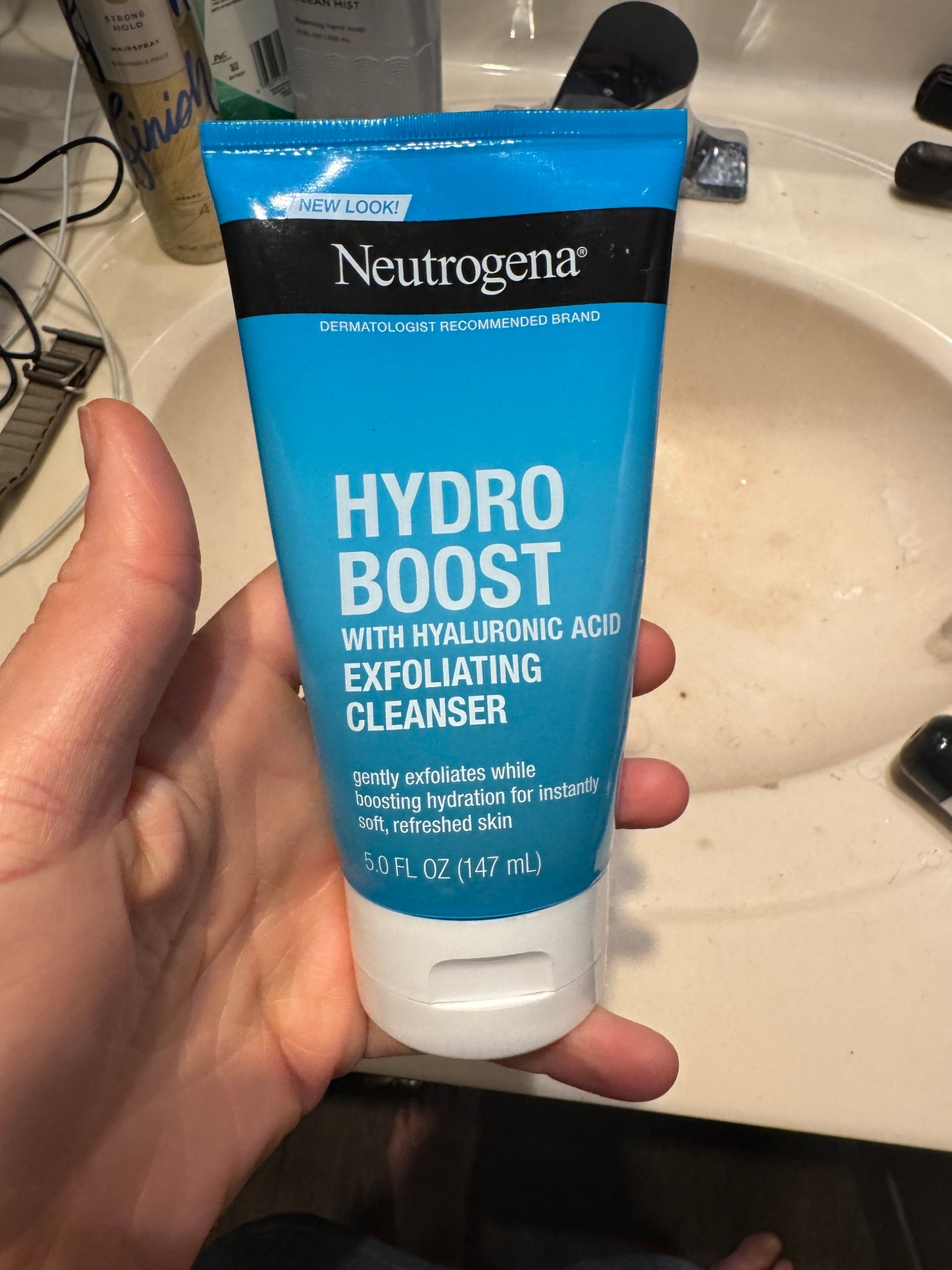 This leaves your face soooo smooth, and takes your makeup right off!! 

Skincare 


#LTKselfcare #LTKgrwm #LTKmorningroutine