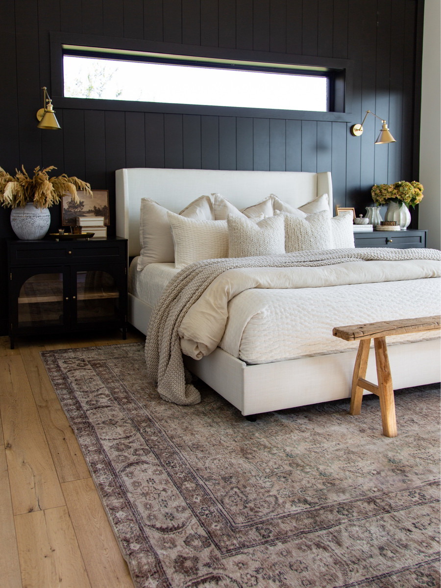 Fall is the season of layering, and this bedroom shows how to do it right.