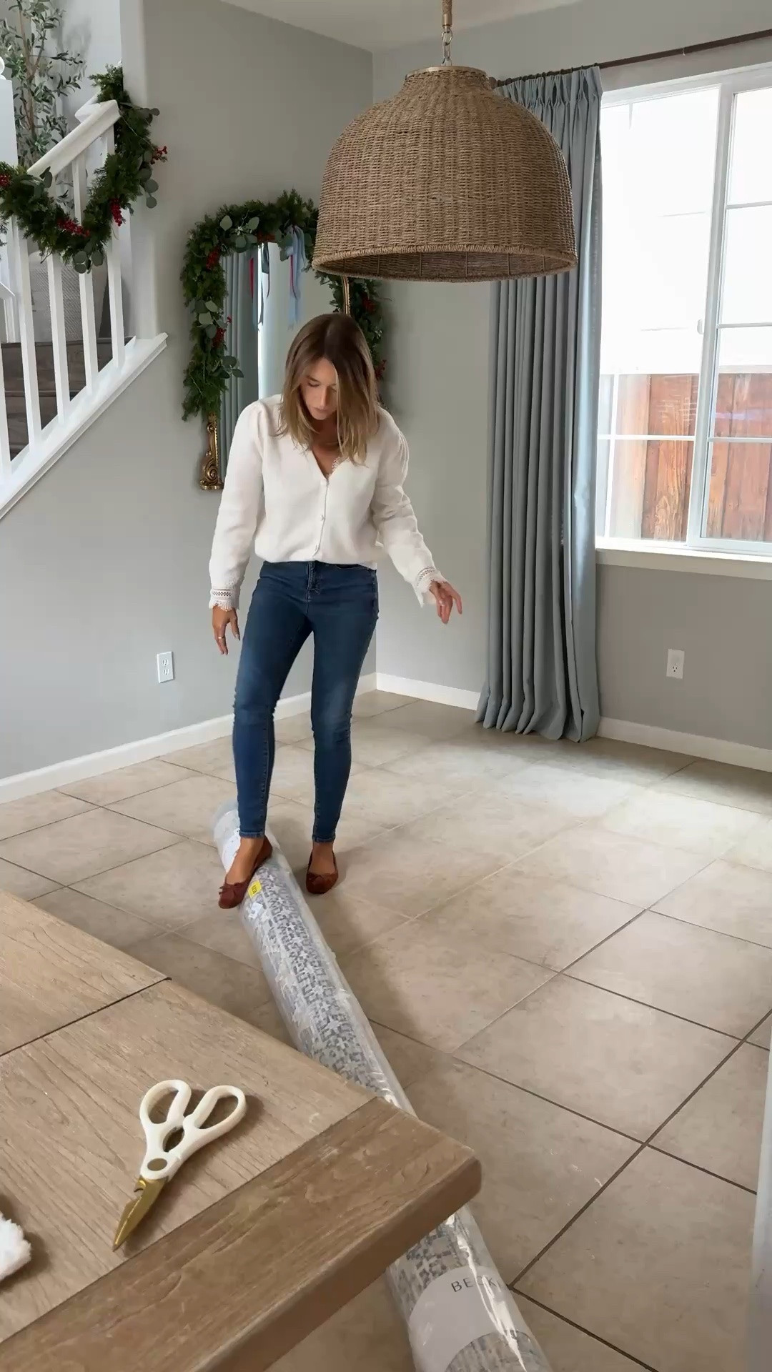 When the new rug comes and you have zero patience to set it up. The previous rug was in here for 3 years and it just wasn’t cutting it anymore. I love a new rug 🩵

#LTKdayinmylife #LTKHome