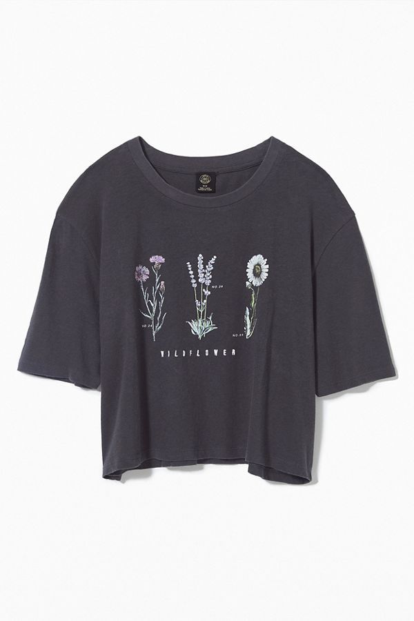 Embroidered Wildflower Cropped Top | Urban Outfitters (US and RoW)