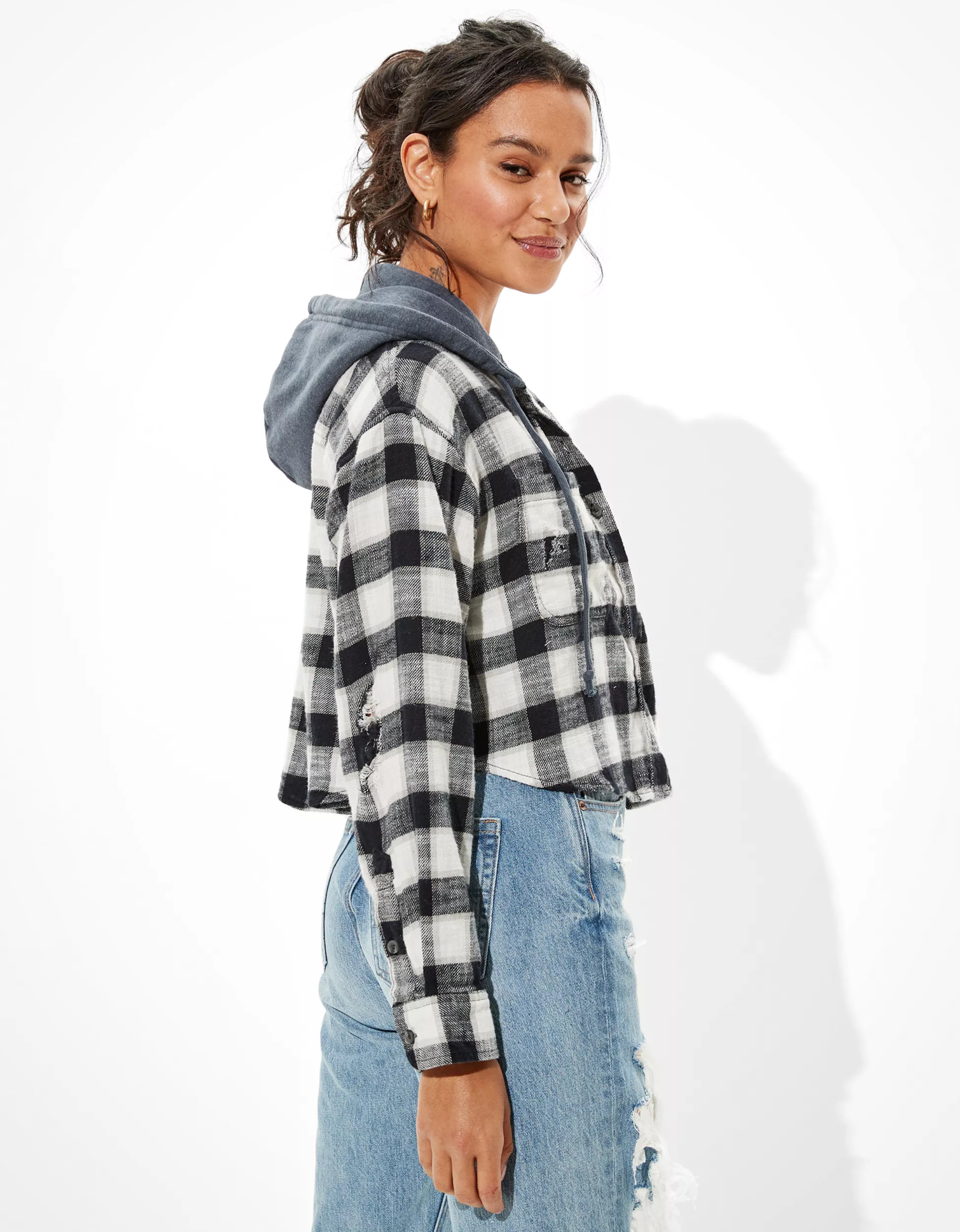 AE Plaid Hooded Cropped Flannel Shirt | American Eagle Outfitters (US & CA)