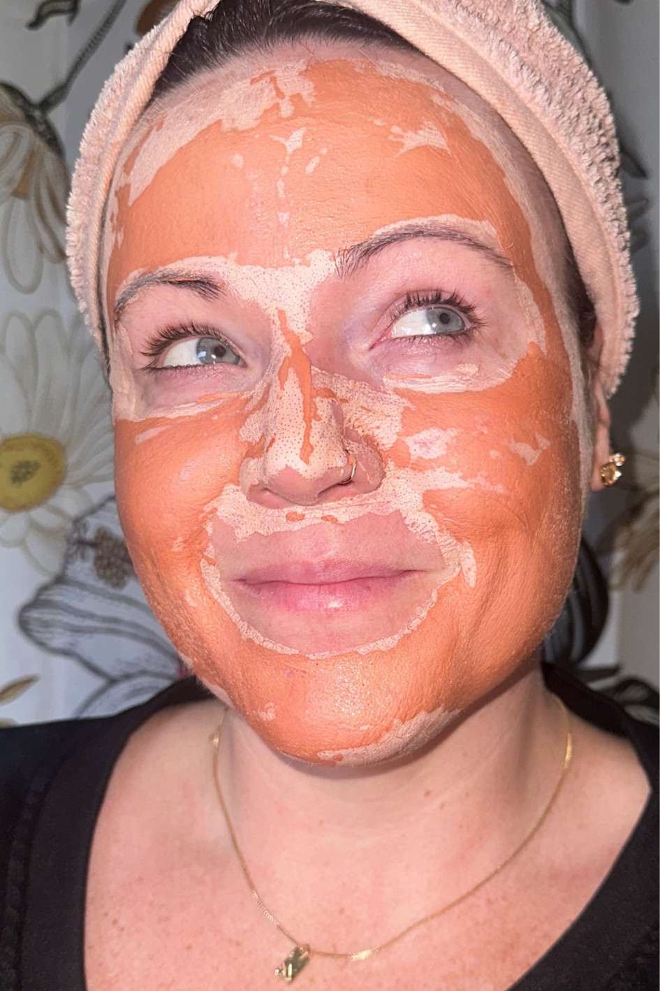 Forever and ever my favorite mud mask. LOOK AT MY NOSE, every single pore just cleaned right out. And it smells like oranges, what more could I ask for. 🙌🏻