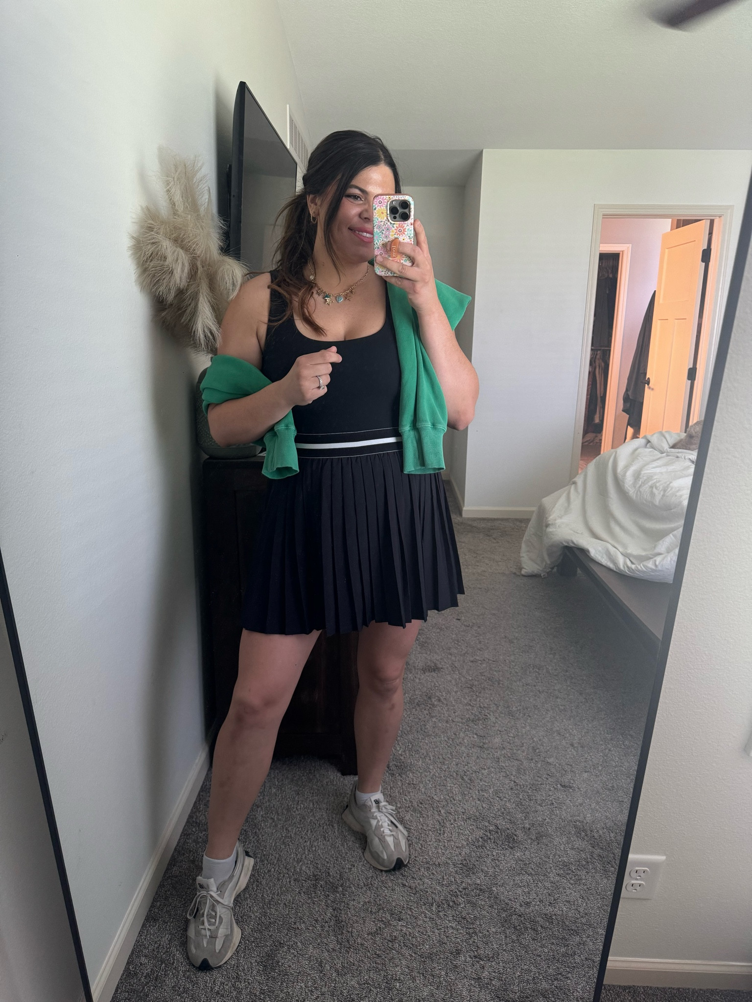 This was my midsize golf outfit yesterday! This could also be a tennis dress, the shorts didn’t write up and it had padding in the top

Sweater off the shoulders is from aerie size large

And these new balance 327 shoes aren’t golf shoes but they worked great! Also linking my favorite skincare sunscreen 

#LTKMidsize #LTKFindsUnder50 #LTKSaleAlert