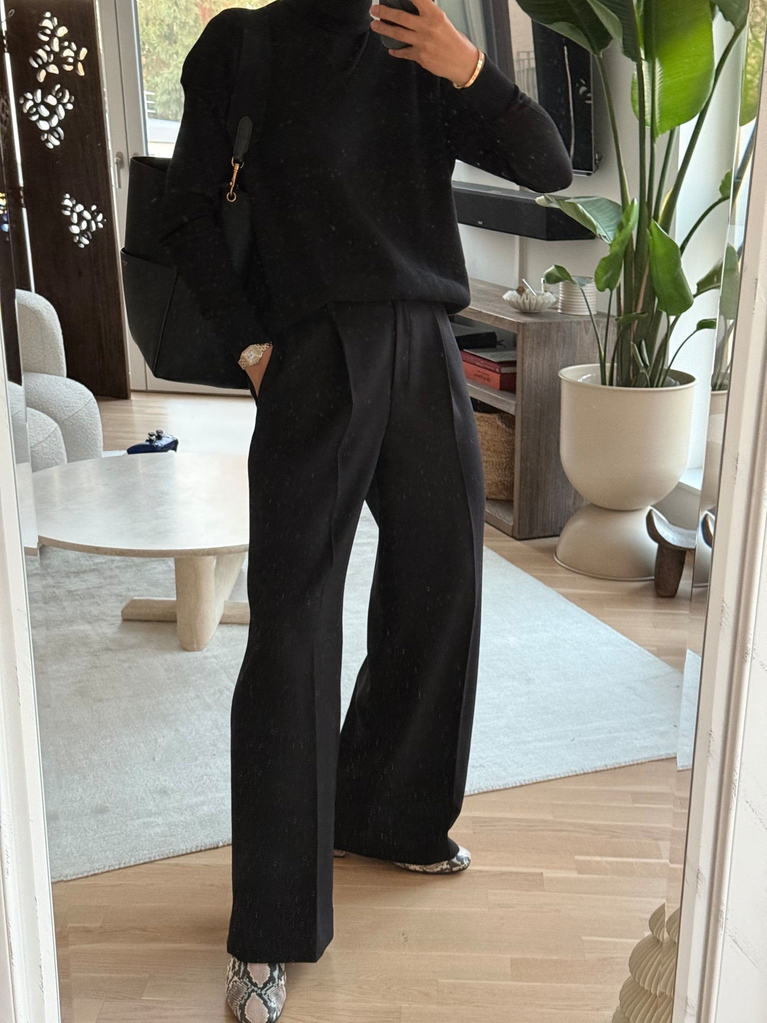 black winter outfit for the officee

#LTKeurope #LTKdeutschland #LTKwinter