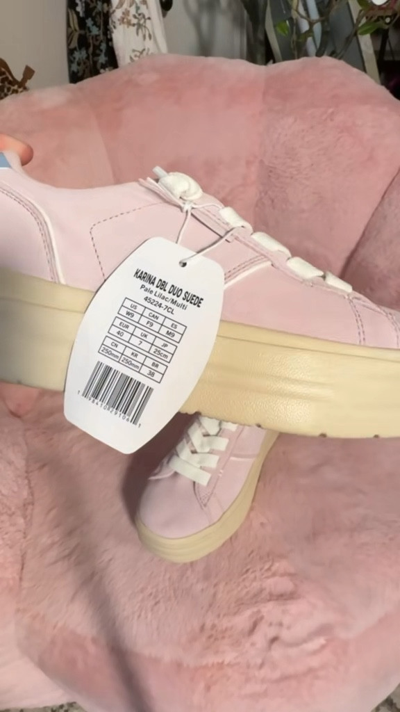 I see why people keep grabbing these in multiple colors because they’ve been feeling really lightweight and way more comfortable than my regular ones.

hey dude sneakers, platform sneakers, casual shoes, everyday outfits, comfortable sneakers

#LTKootd