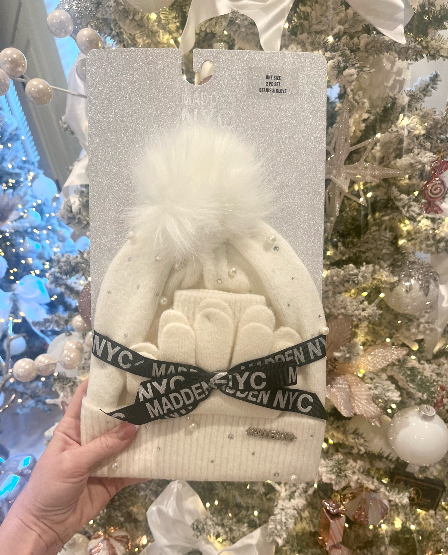 Gift Guide
These are going to make the cutest gifts! And only $15!
🤍
Womens beanie and gloves, Affordable gift, Gift for friend, Gift for daughter, Gift for mom

#LTKCyberWeek #LTKHoliday #LTKGiftGuide