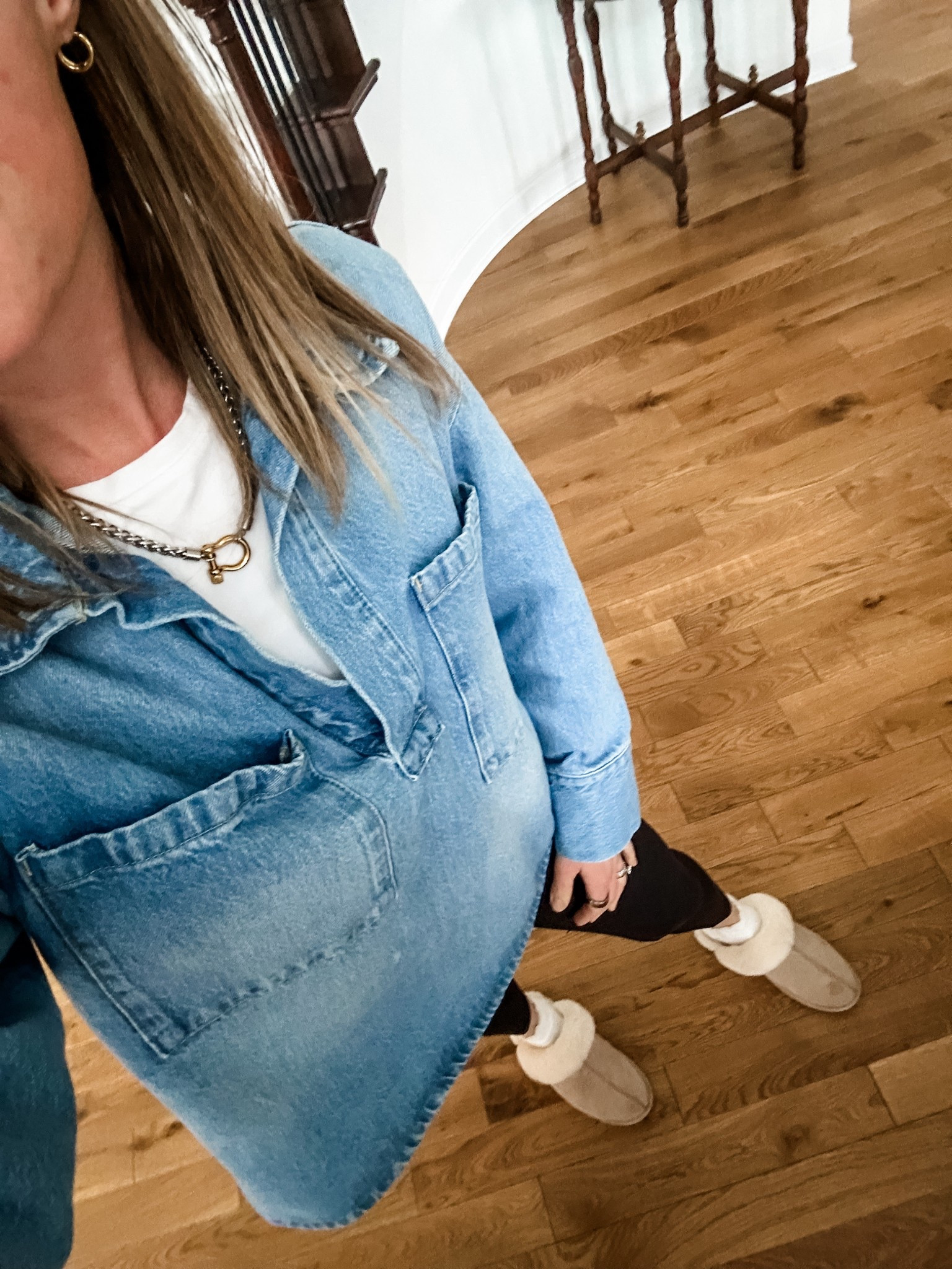 This denim top 😍 limited sizes available. One of those pieces you can style in SO many ways! 

#LTKFindsUnder50 #LTKdayinmylife #LTKmomlife