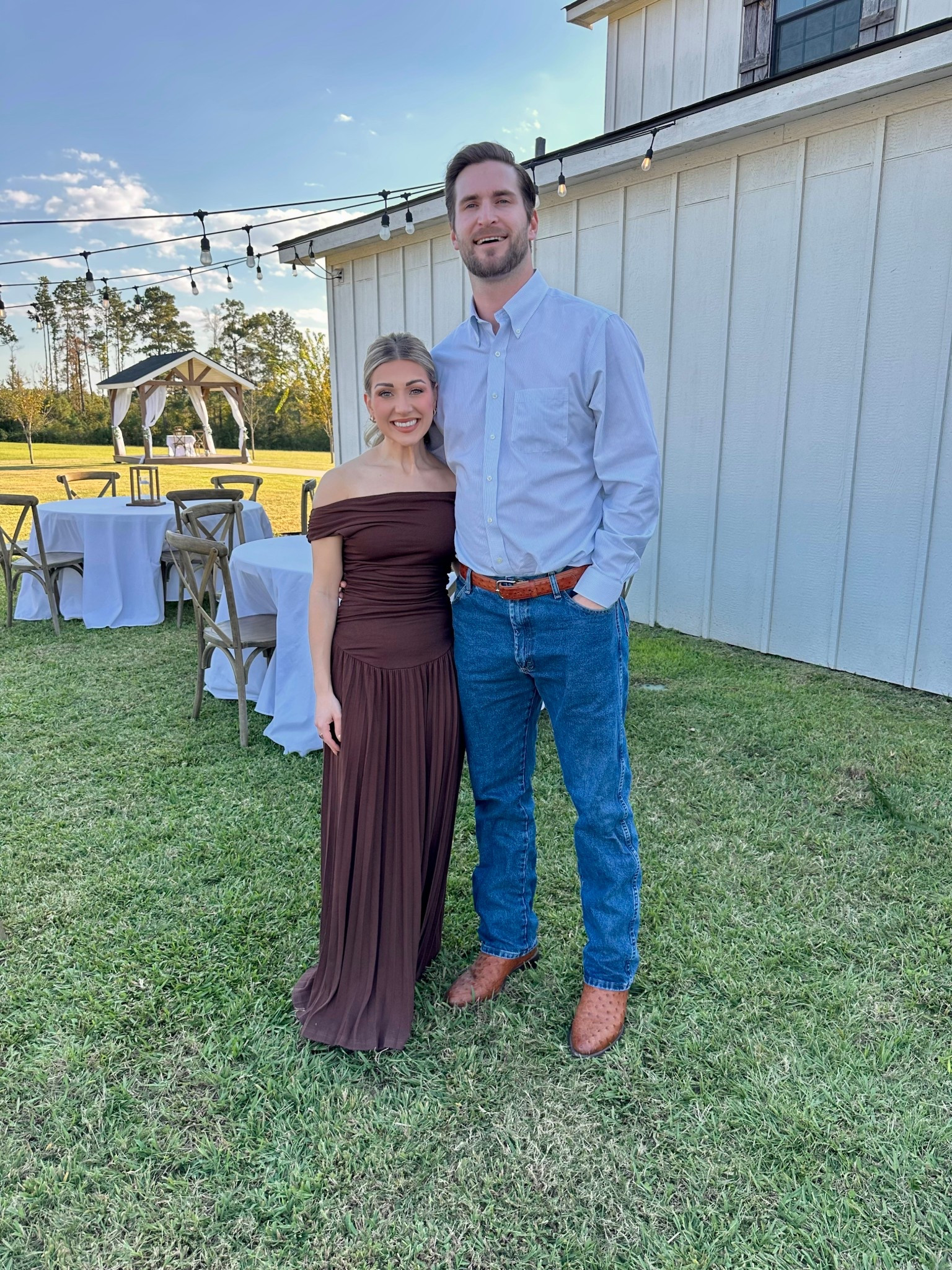 Men’s semi-dressy wear 


#menswear #mensclothing #tecovas #wranglers #men #mens 