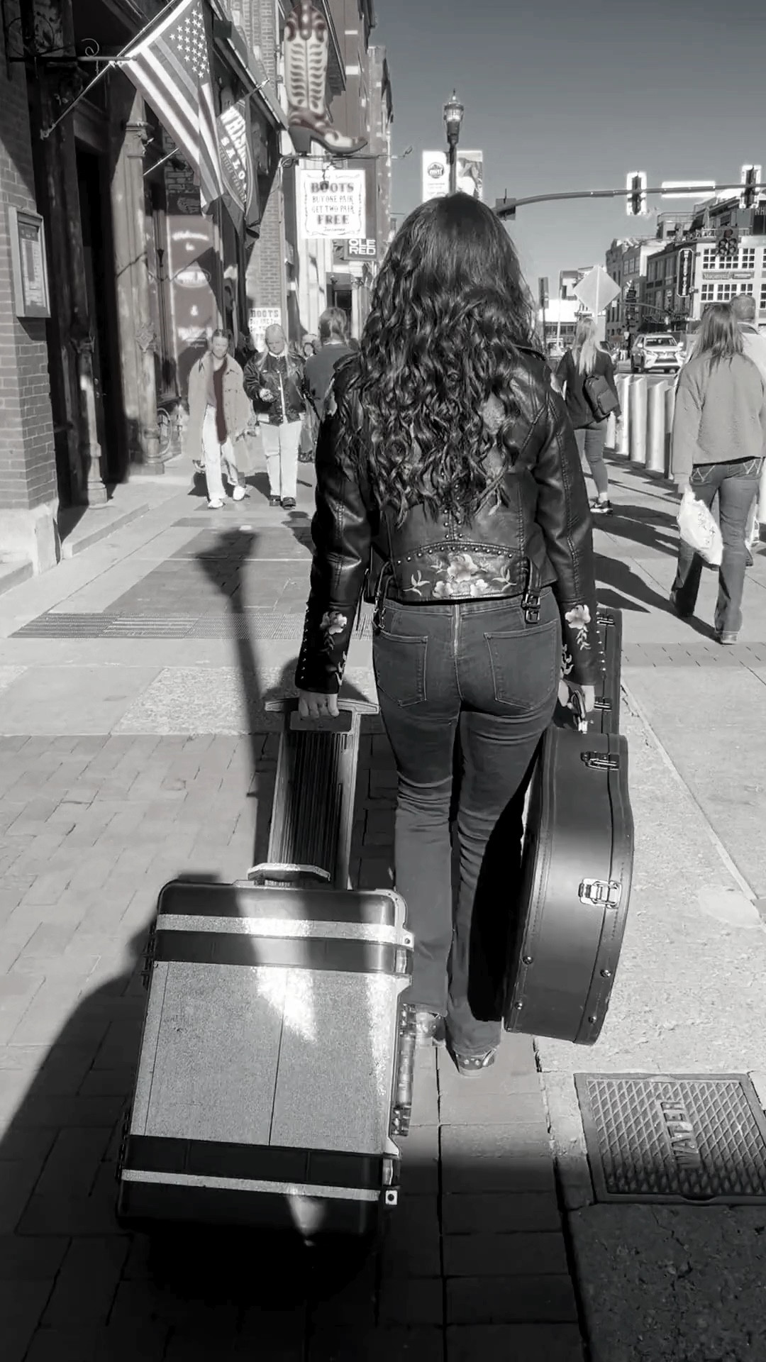 On the road again - Willie Nelson!! #musician #LTK #leather #denim 