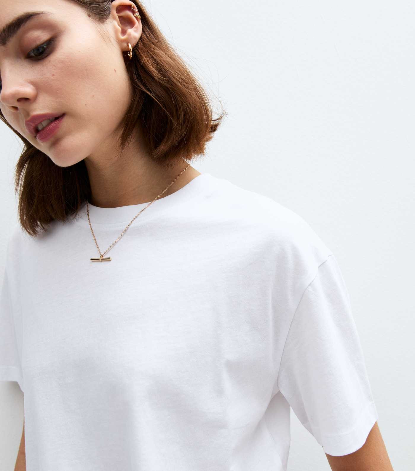 White Boxy Fit T-Shirt | New Look | New Look (UK)