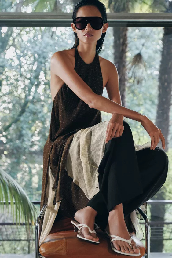 LEATHER SANDALS WITH METAL DETAIL | Zara UK